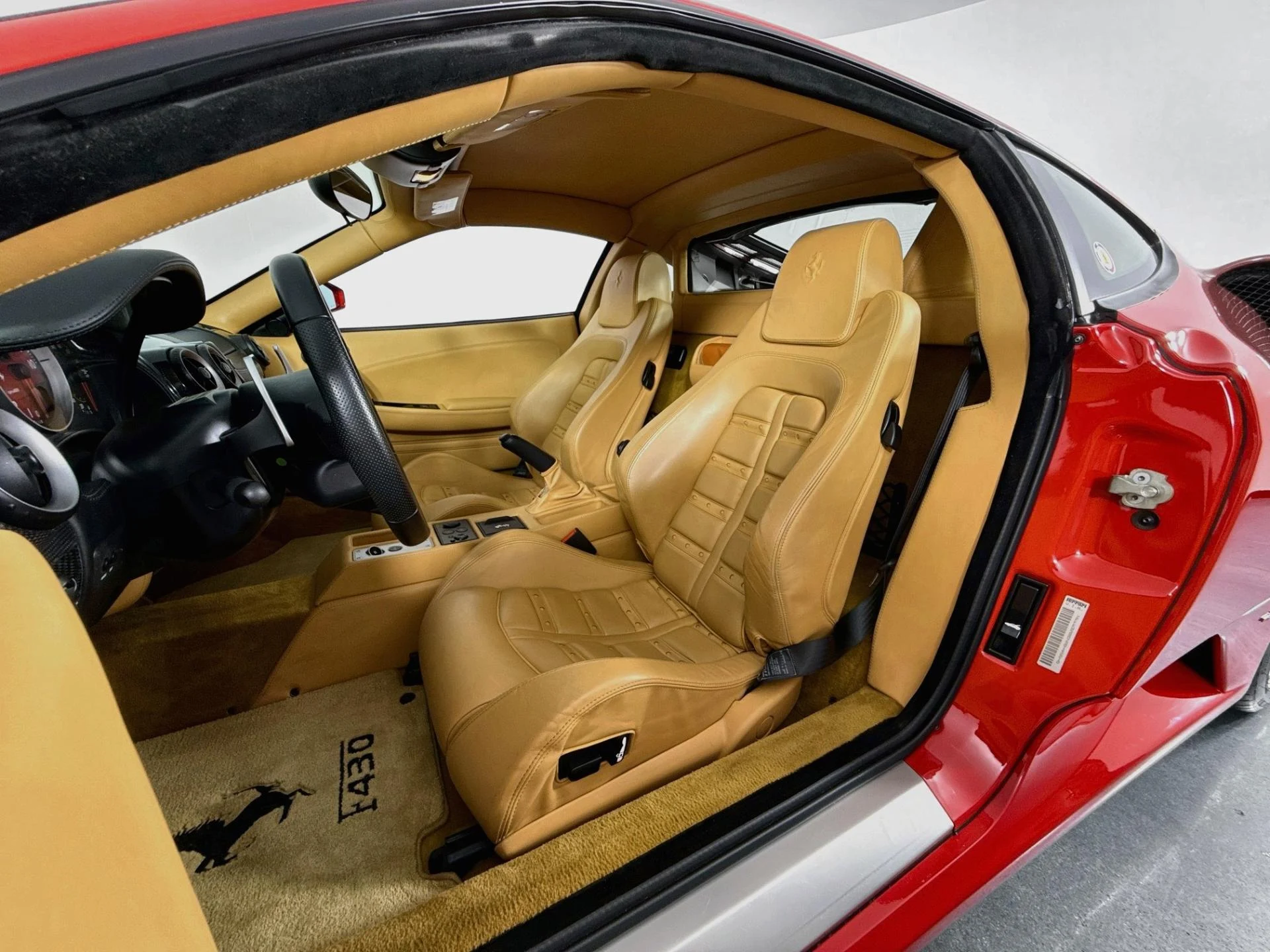 mph010_2705319009_Used_2005_Ferrari_F430_1785792562_72e3f93431