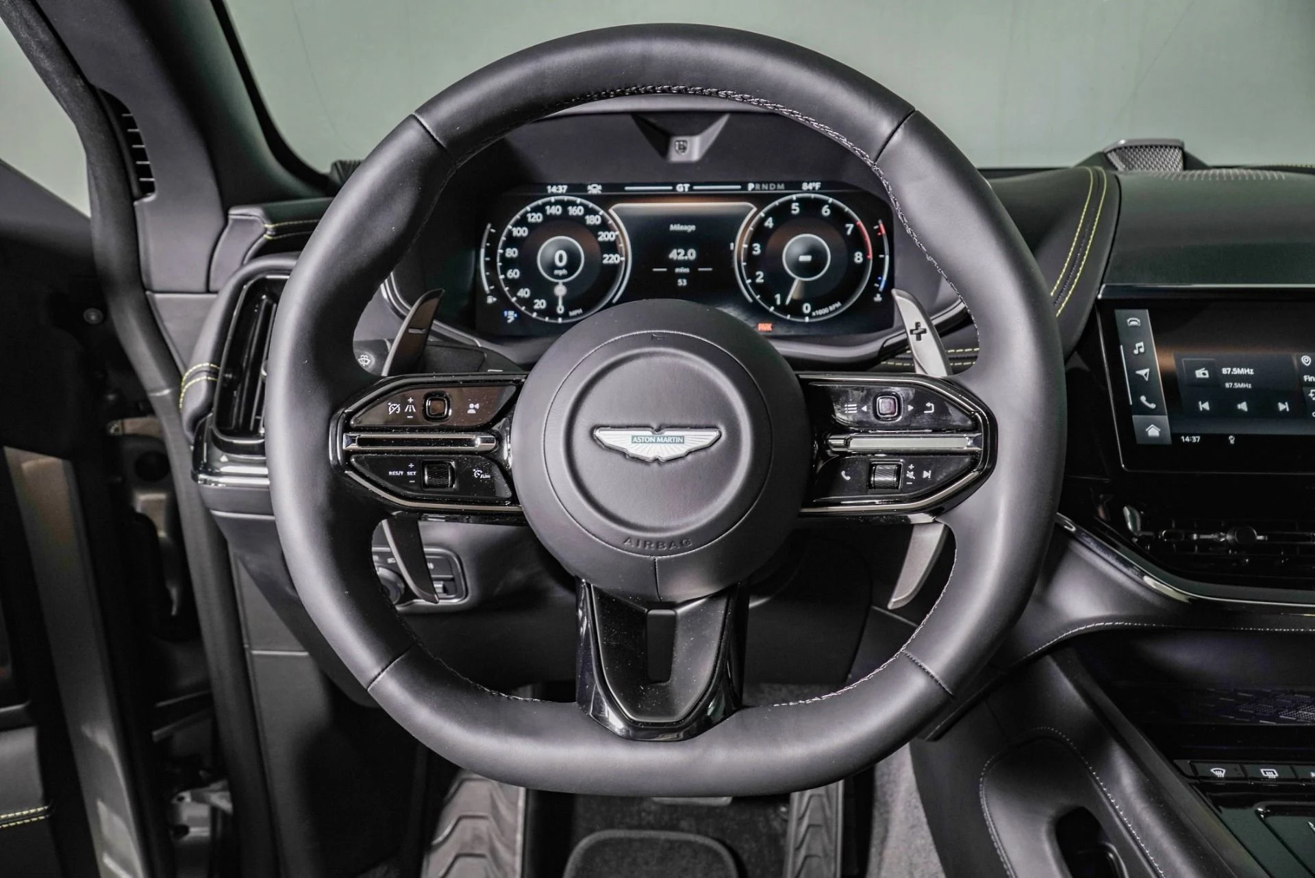 mph010_2726748063_New_2026_Aston_Martin_DBX_S_1790660353_c4fc583b56