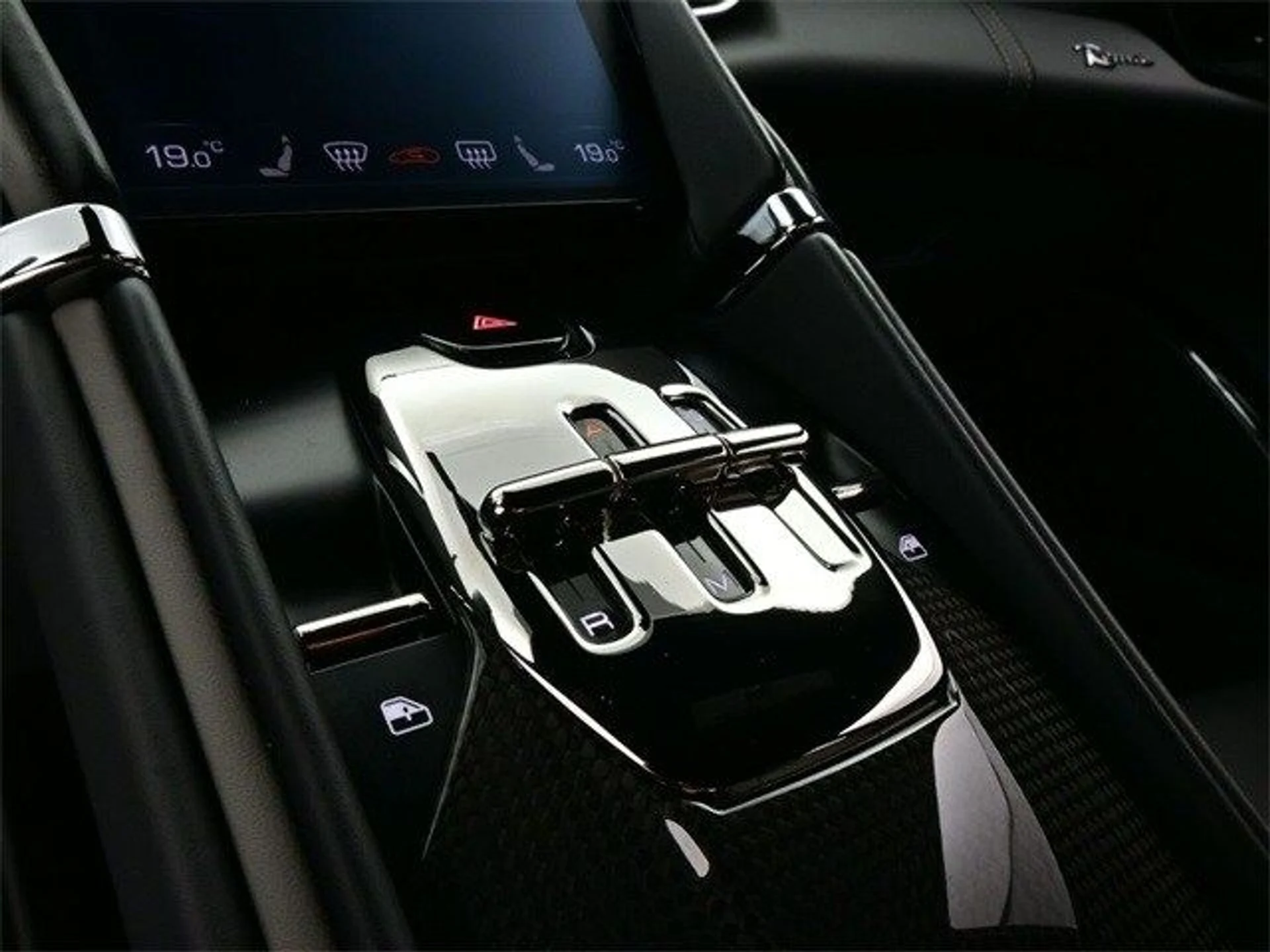 mph010_2731706083_c25aaedf641bff3a202da35e51f1e2f7x_351ad870d0