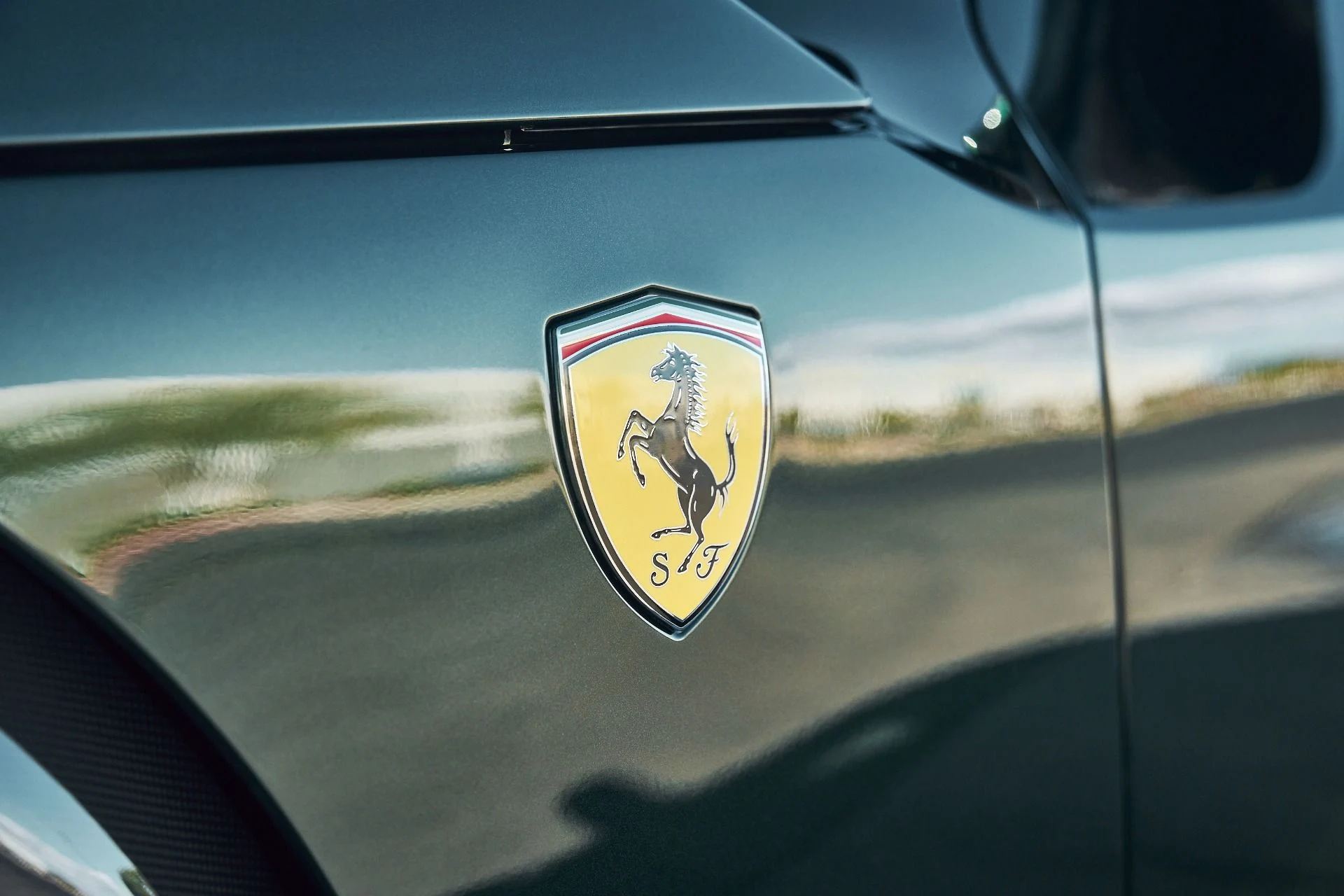 mph010_2734387855_Used_2026_Ferrari_Purosangue_1771462108_0272c7a675