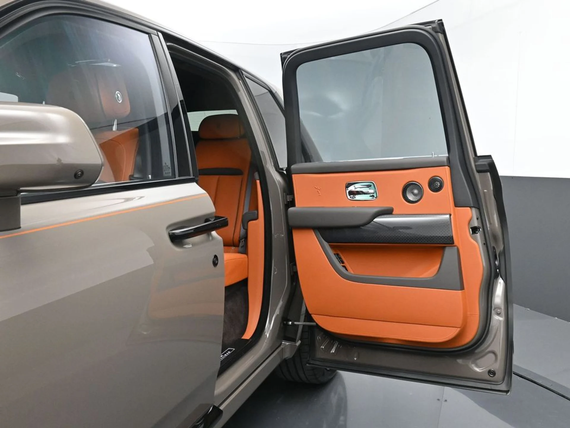 mph010_2738141948_31999e692879fd7cb045b69847860490x_e645950a99