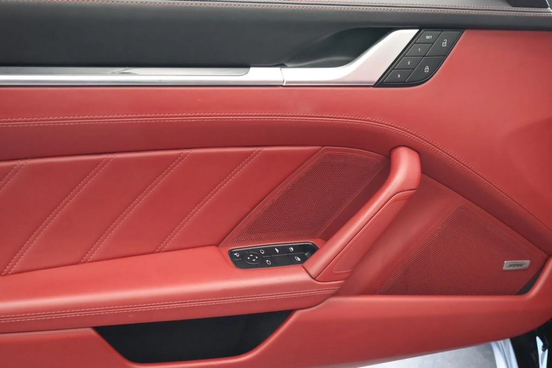 mph010_2741961999_11_611dfbad64