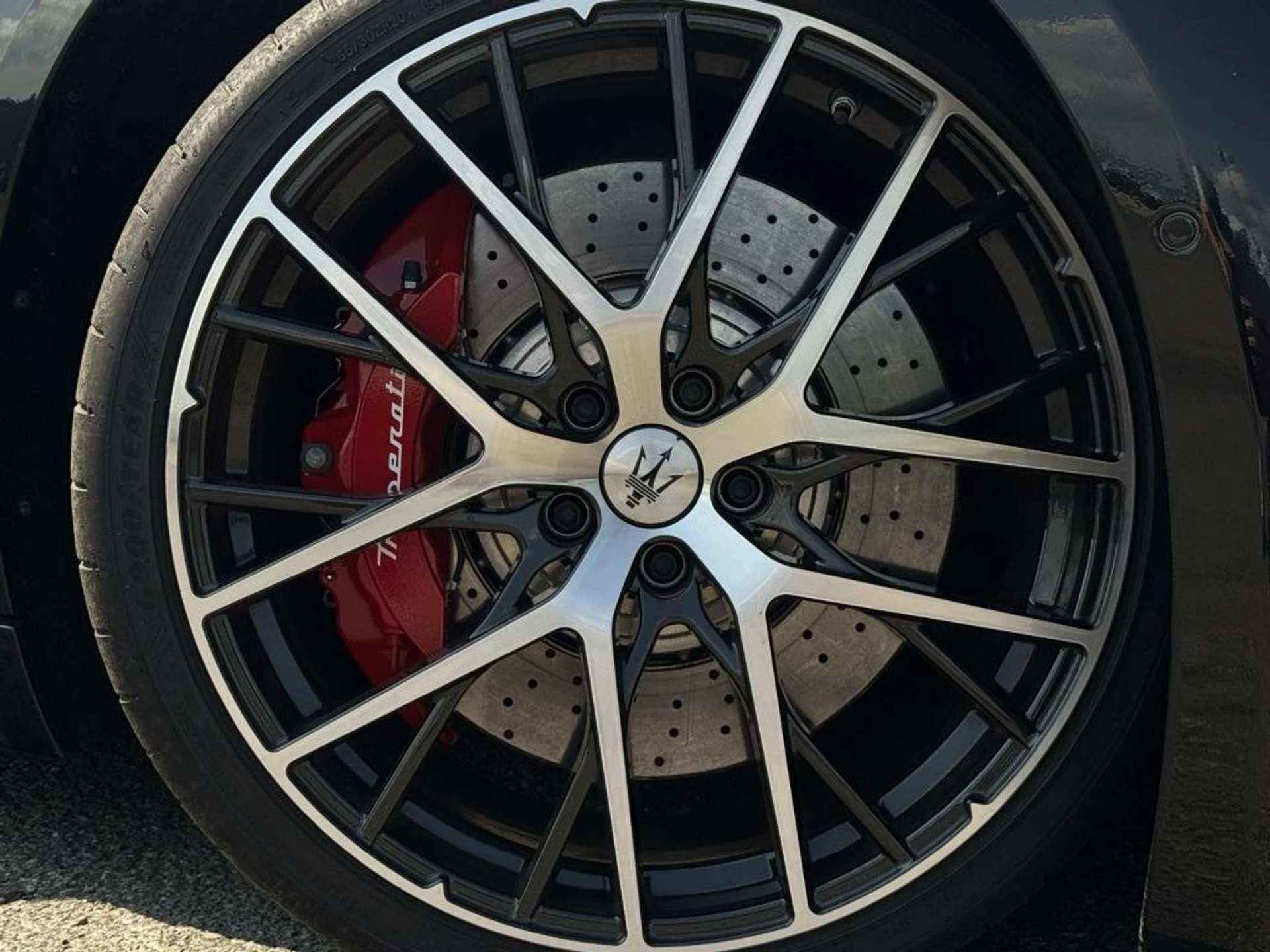 mph010_2750149441_r5d_Mtvt_Twsc7_Bh_La_PT_Yoy_Rp_DOYY_517e410139