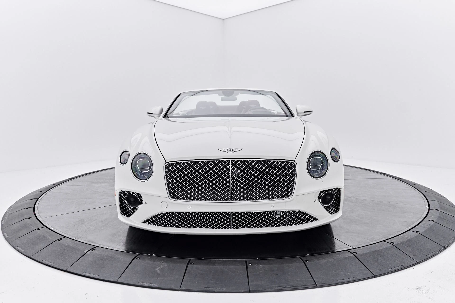 mph010_2756833423_Used_2023_Bentley_Continental_GT_V8_1789625192_c9ada02a1d