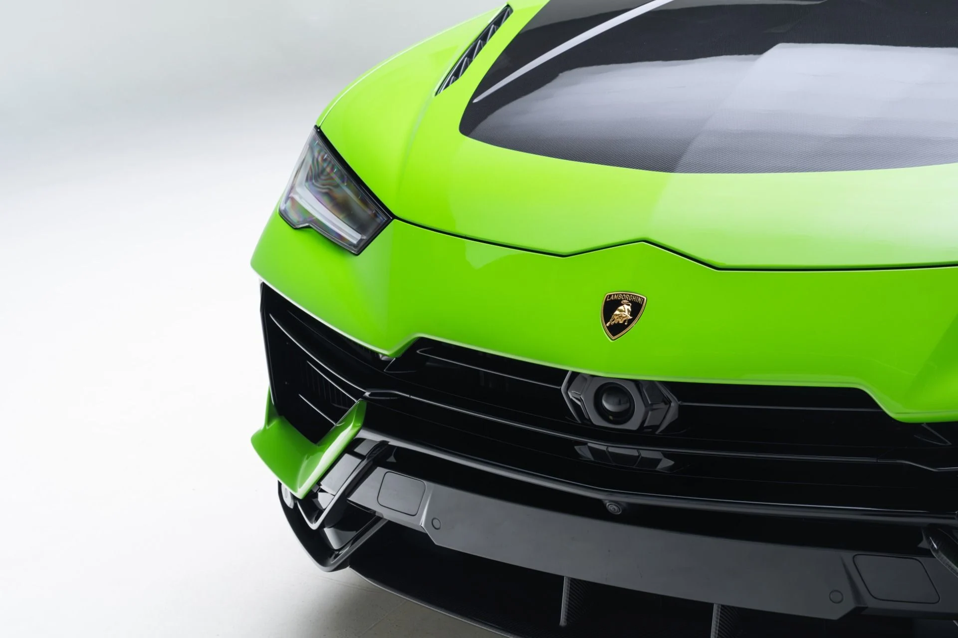 mph010_2757686426_Used_2023_Lamborghini_Urus_Performante_1779121057_f6fffa611f