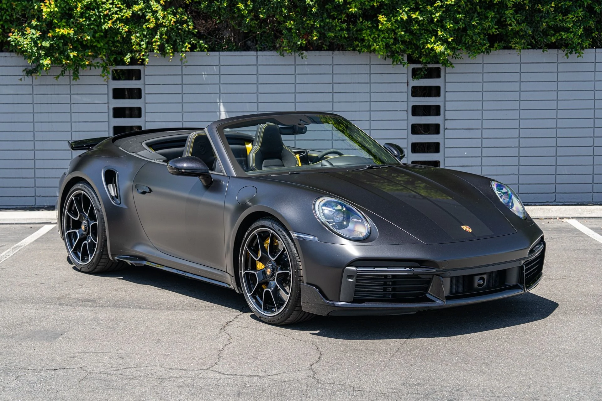 mph010_2765632373_Used_2025_Porsche_911_Turbo_S_1753733823_feacd5ec58