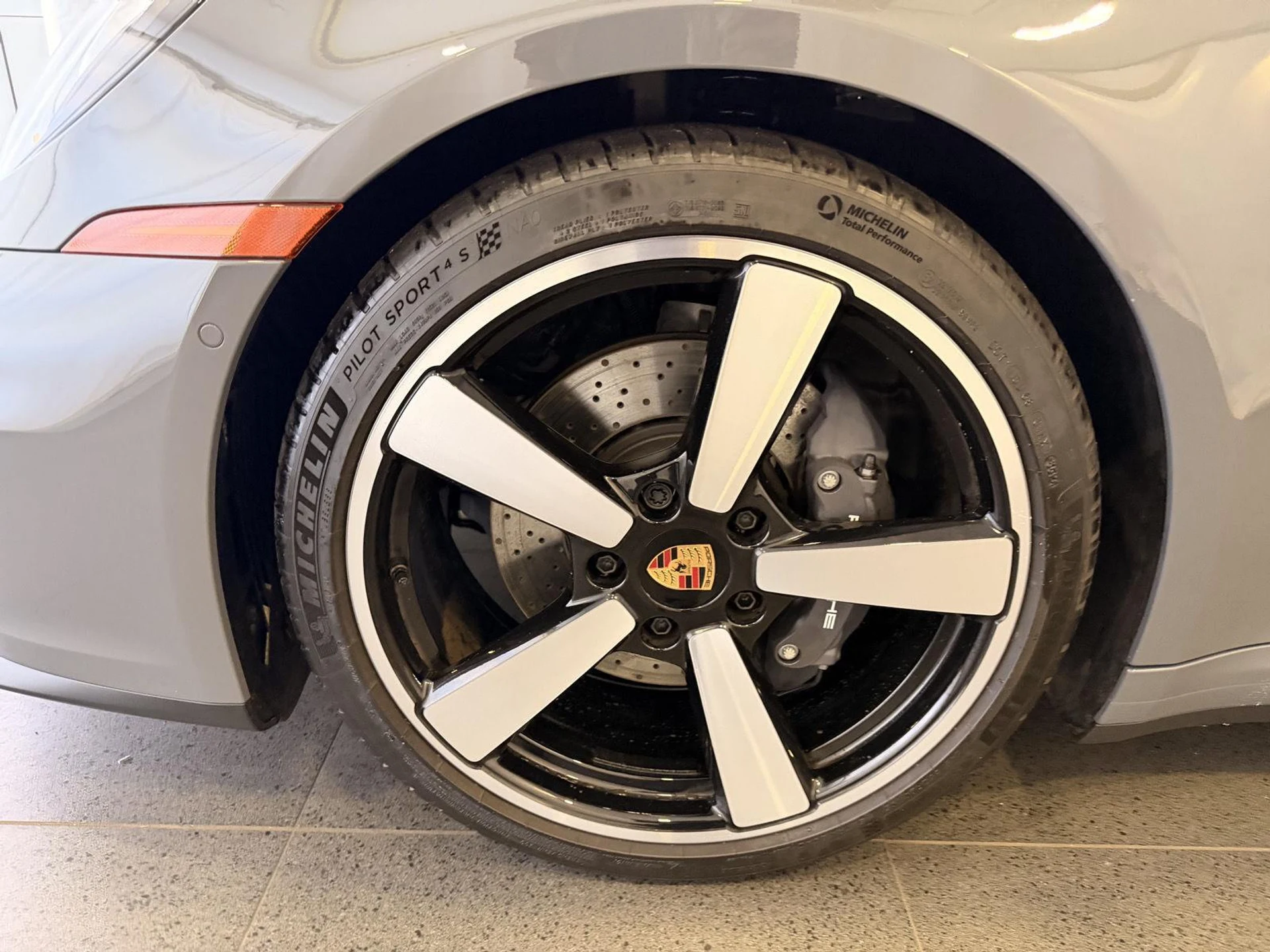 mph010_2770250196_2f3cd6c70fb1d4243a8b5815cfc5b3cfx_43af8e9147