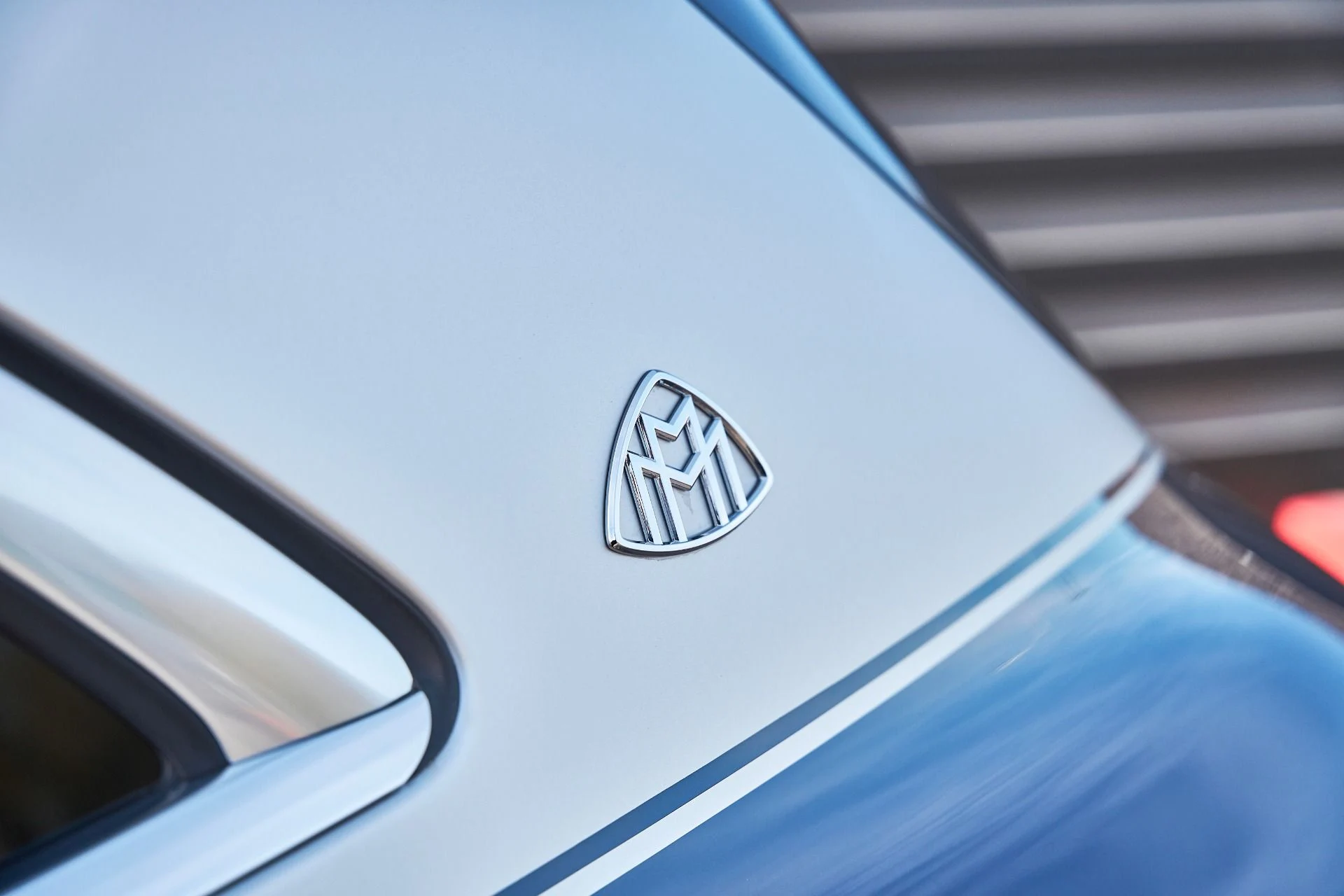 mph010_2776083294_Used_2024_Mercedes_Benz_EQS_Maybach_EQS_680_1766455833_b3a1697a71