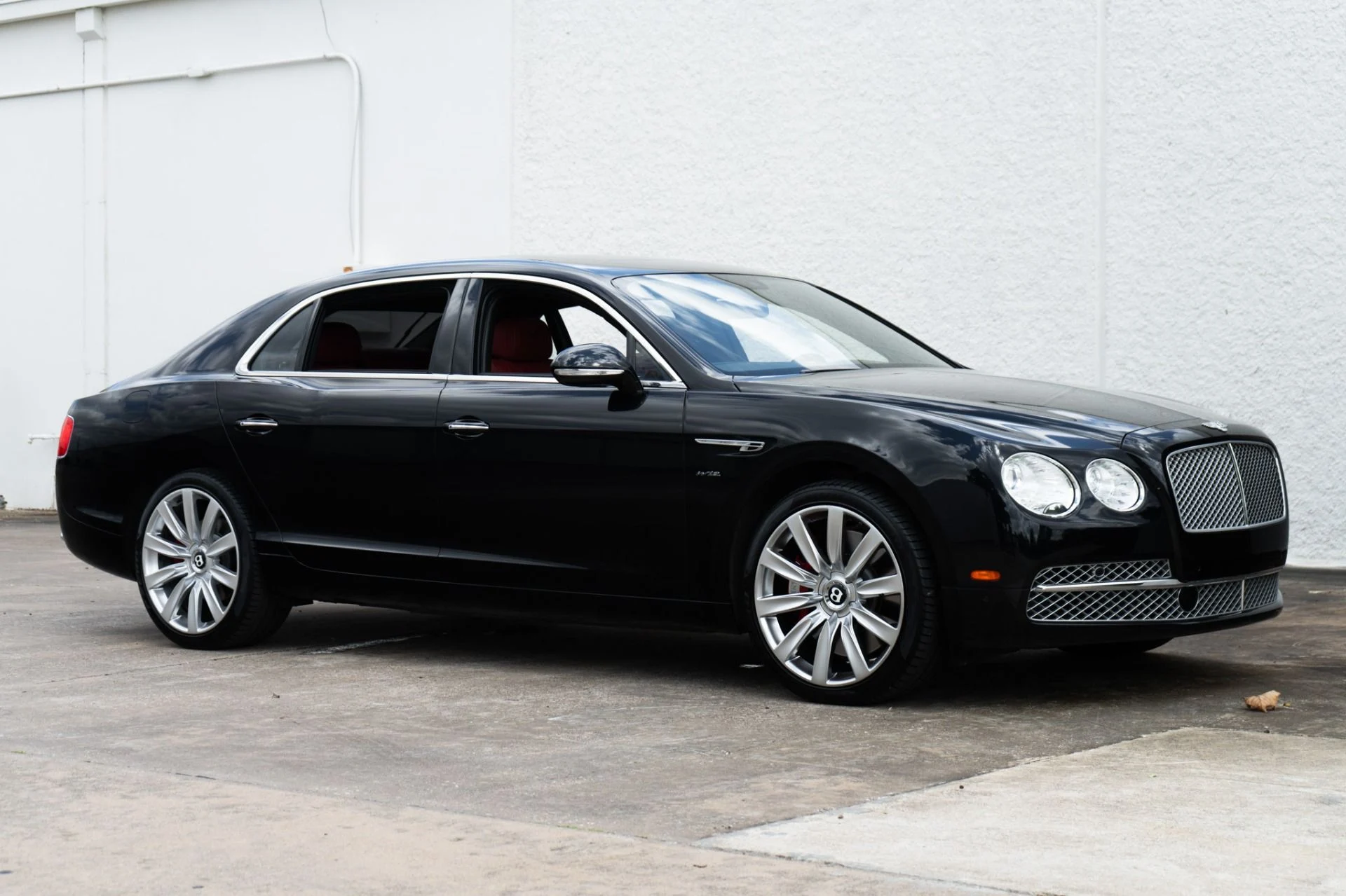 mph010_2783069820_Used_2016_Bentley_Flying_Spur_W12_1760989629_9be63aa019