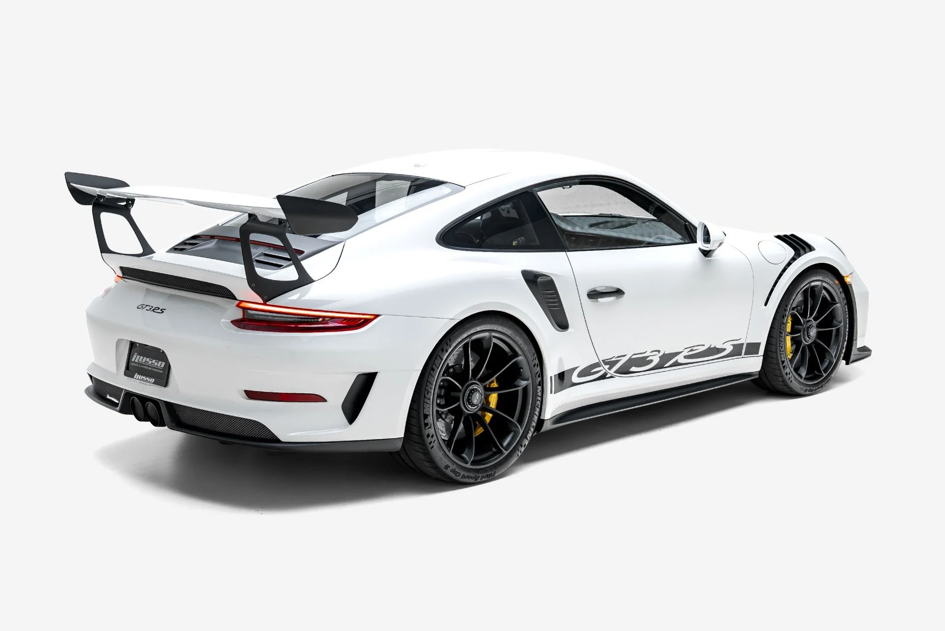 mph010_2792827187_Used_2019_Porsche_911_GT_3_RS_1787346272_e2f229f828