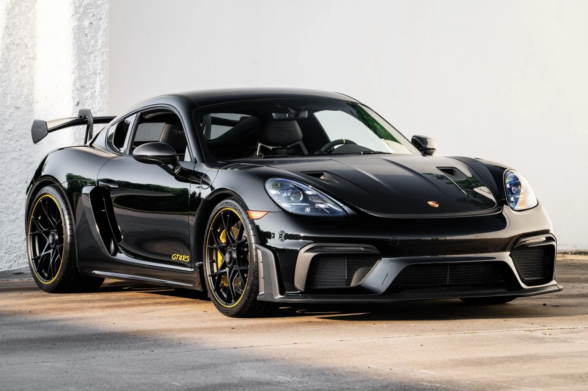 mph010_2794446289_Used_2024_Porsche_718_Cayman_GT_4_RS_Weissach_1755715163_7f23a16d93