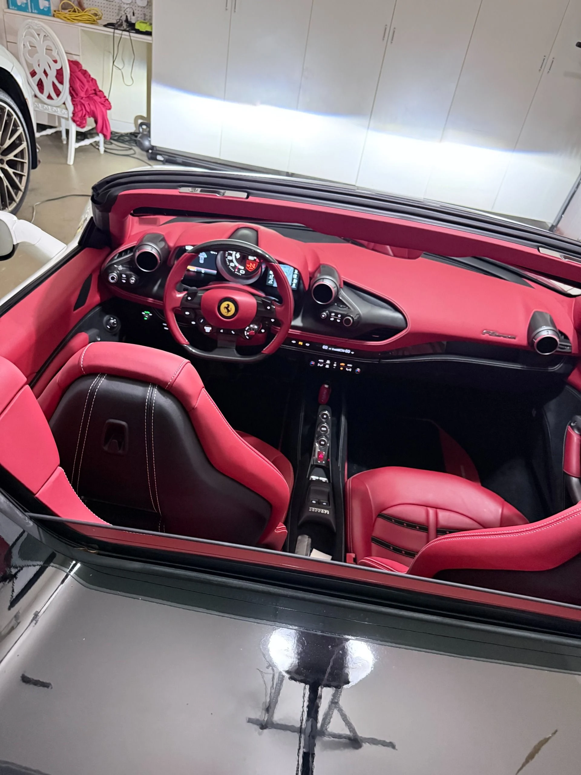 mph010_2794538065_Used_2021_Ferrari_F8_Spider_1761691360_6d0c5e997f