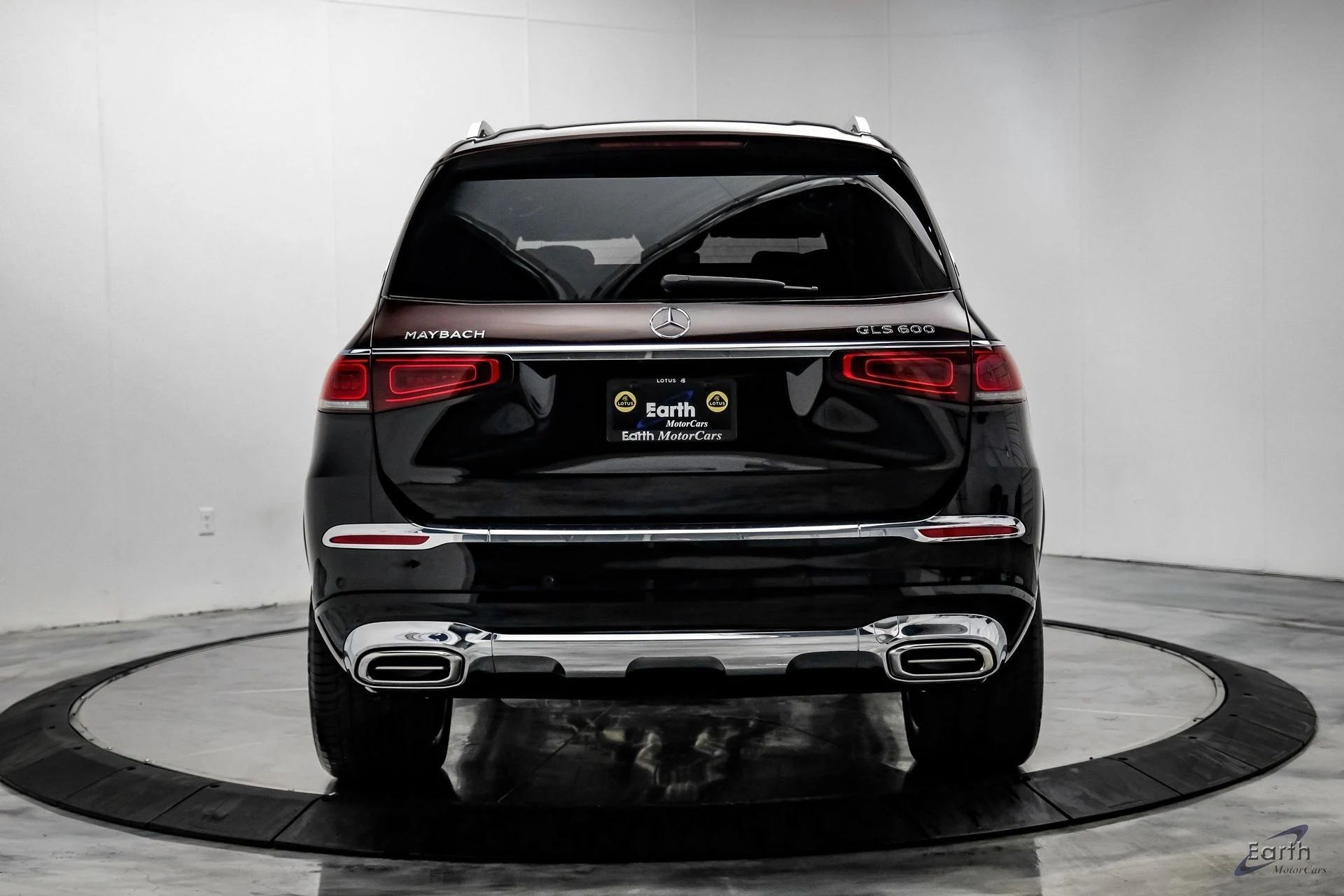 mph010_2808737522_c84be631813226610bcef50bb26f81aex_96397bf5a3