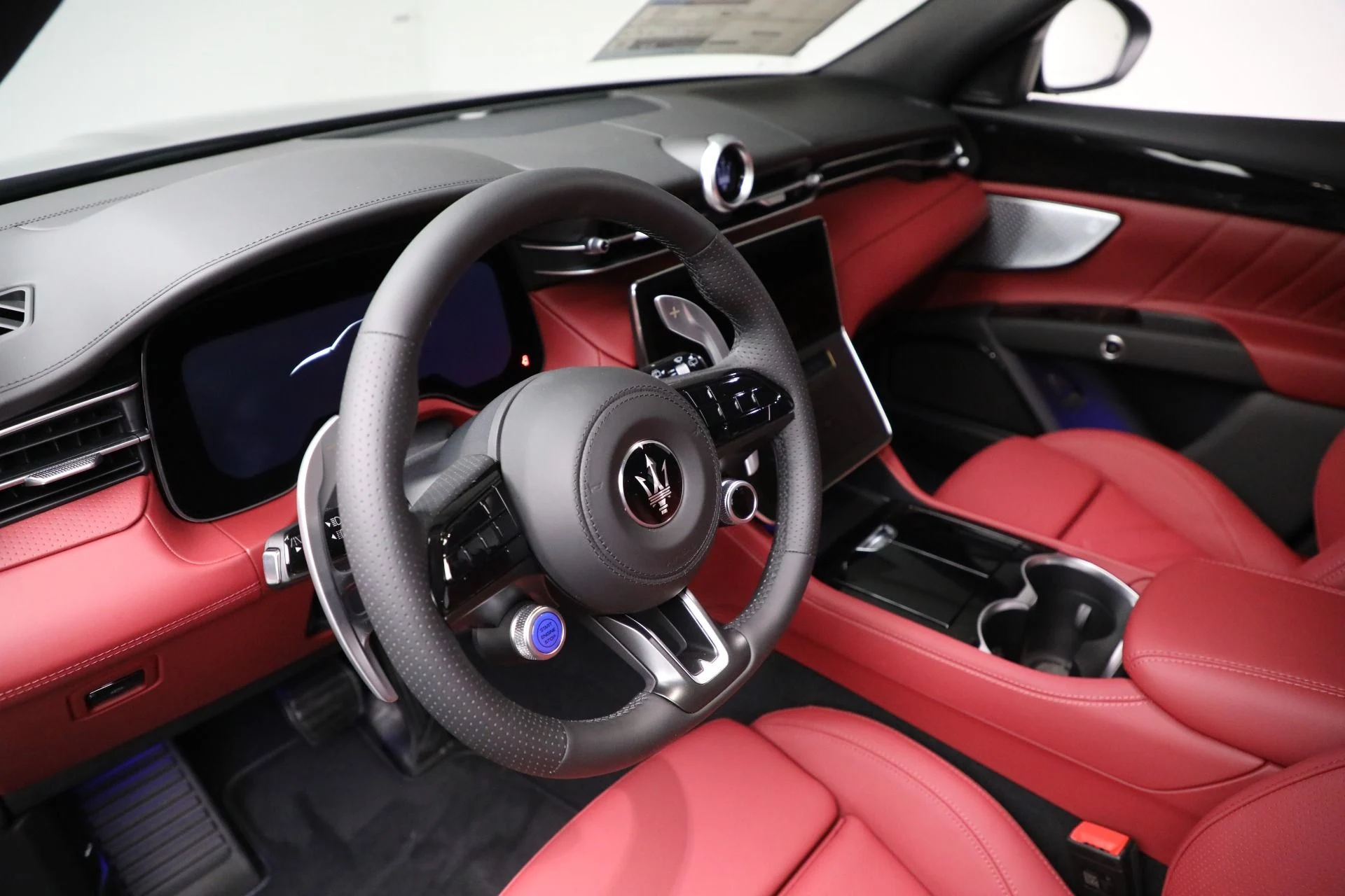 mph010_2825647911_New_2025_Maserati_Grecale_Modena_a43cc671f8
