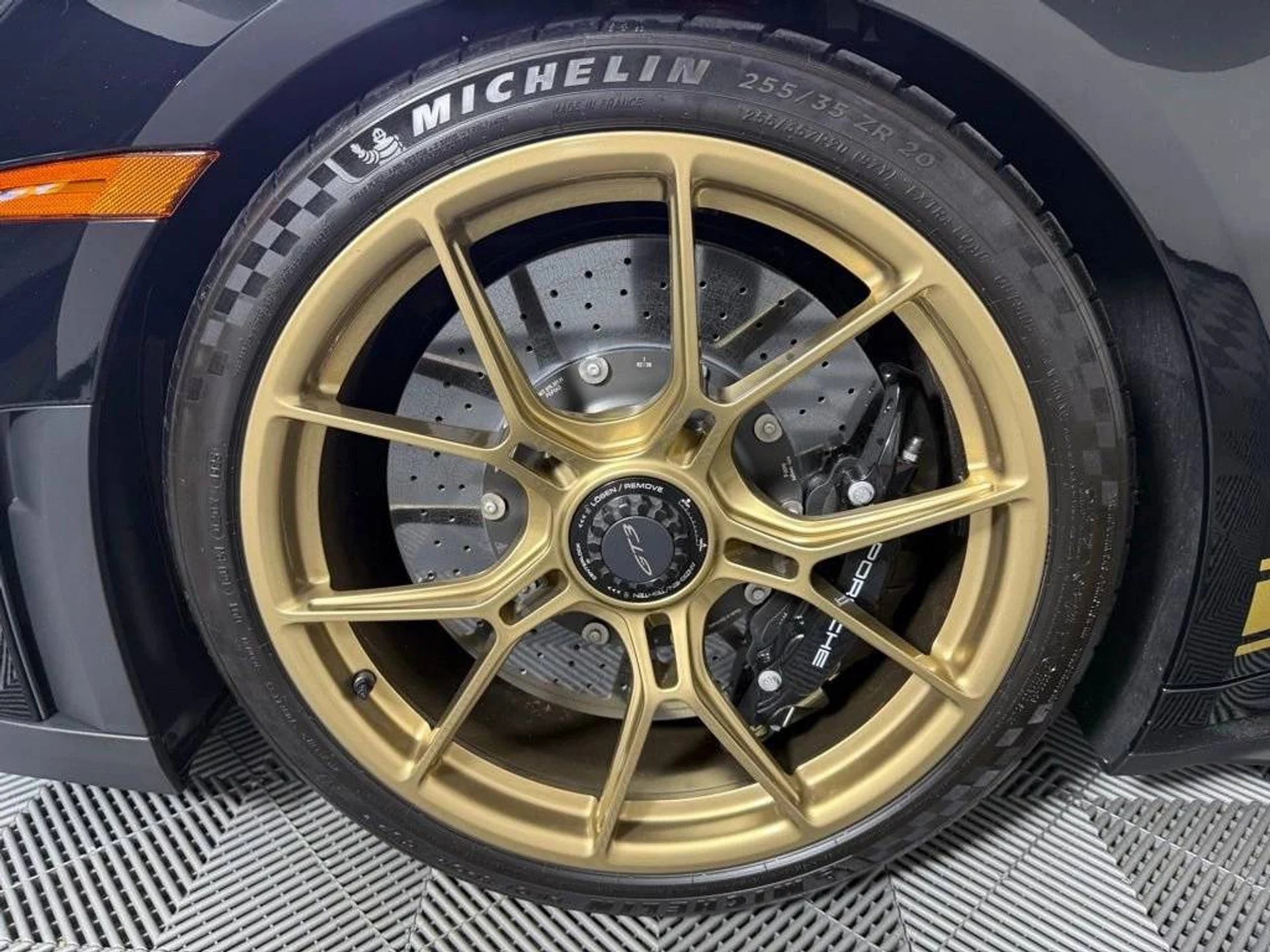 mph010_2826252769_1280_c6c5031fce