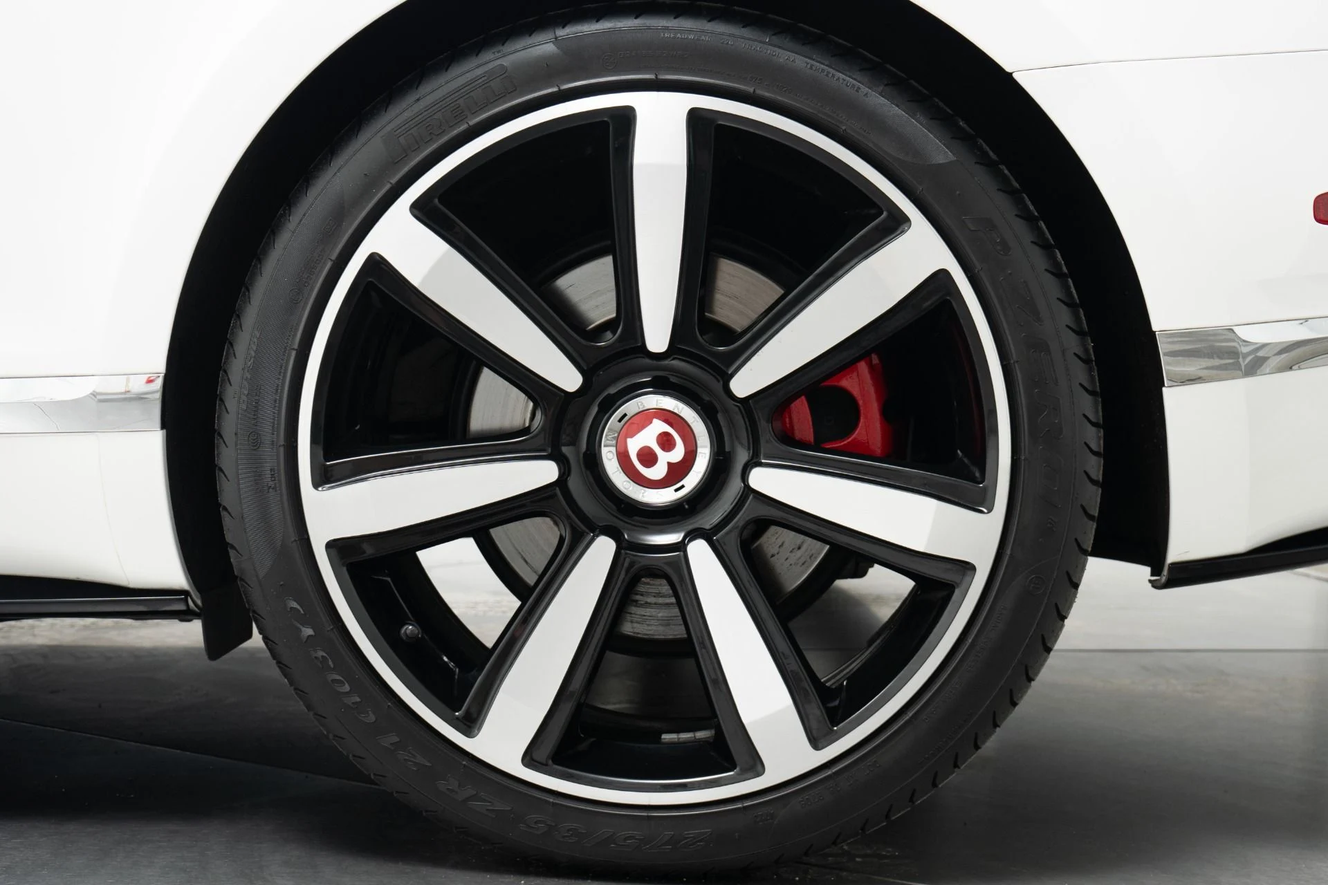 mph010_2826794541_Used_2015_Bentley_Continental_GT_V8_S_Mulliner_Driving_Specification_Two_Tone_Interior_1776277845_e9fa62bbed