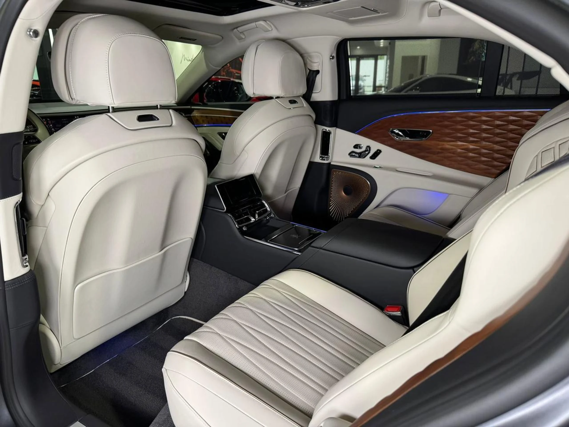 mph010_2827764390_baca091494c58e58fafc0570971a3e6c_fc9f4af287