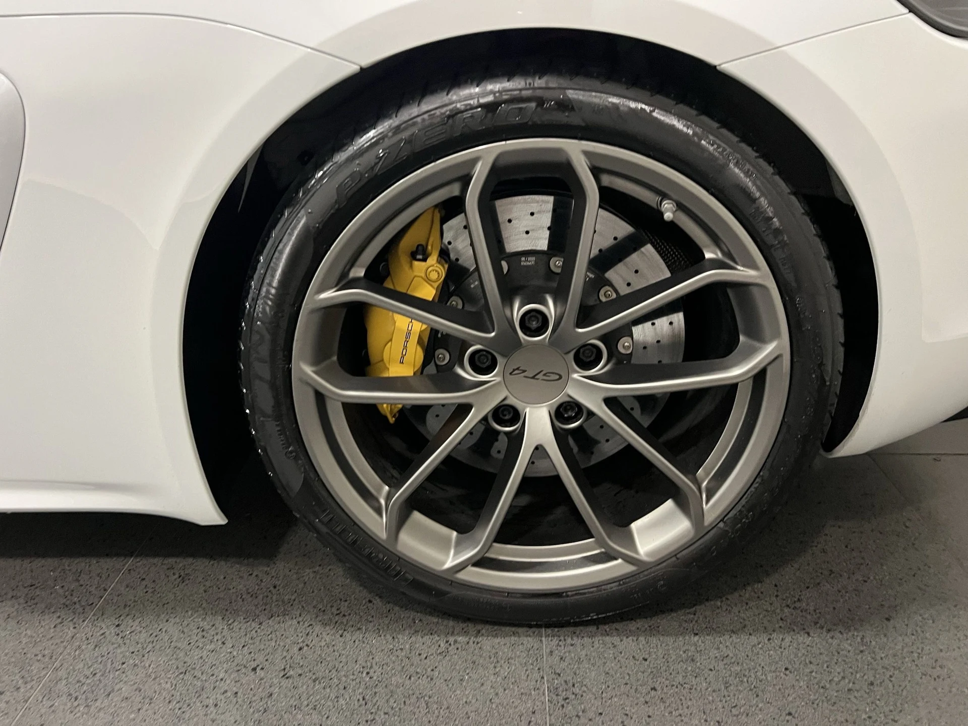 mph010_2829350403_26d44872c6b1372bbc864c186c857612x_5575ce7bce