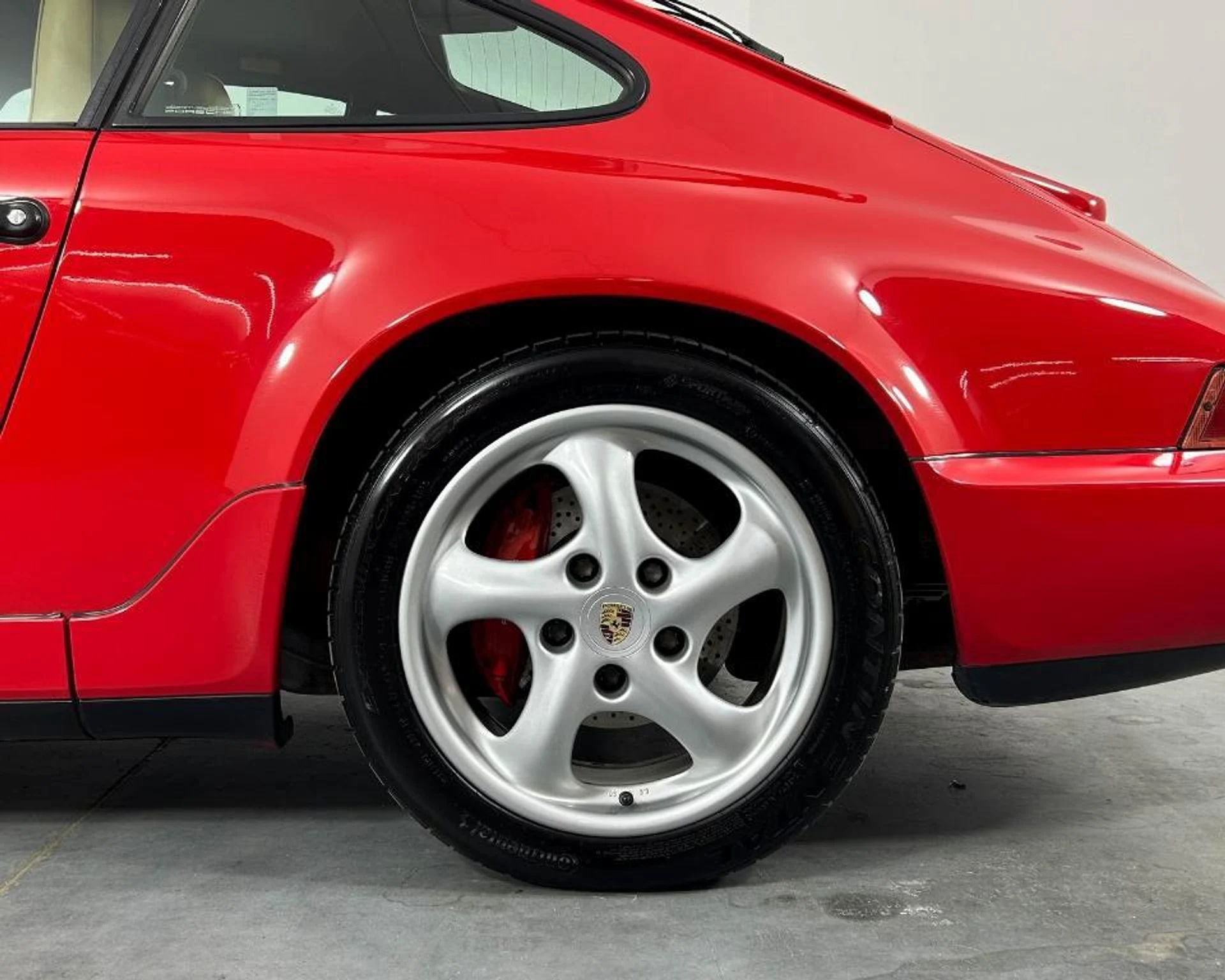 mph010_2829451239_z_Yg8w_P8_OXV_0c_Z_Iy_Dhi_D_Qin45_U9g_dad2579fd7