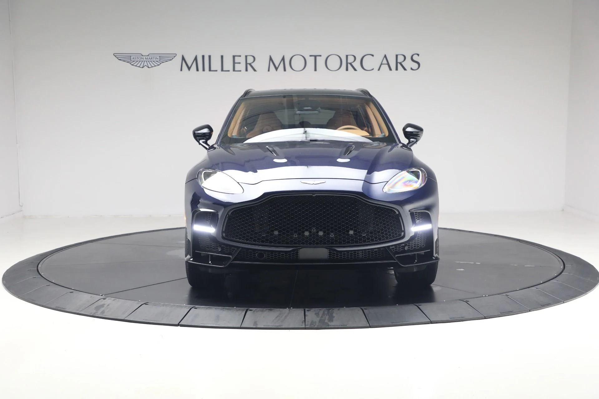 mph010_2832200956_New_2026_Aston_Martin_DBX_S_1787860964_d1c2df8714