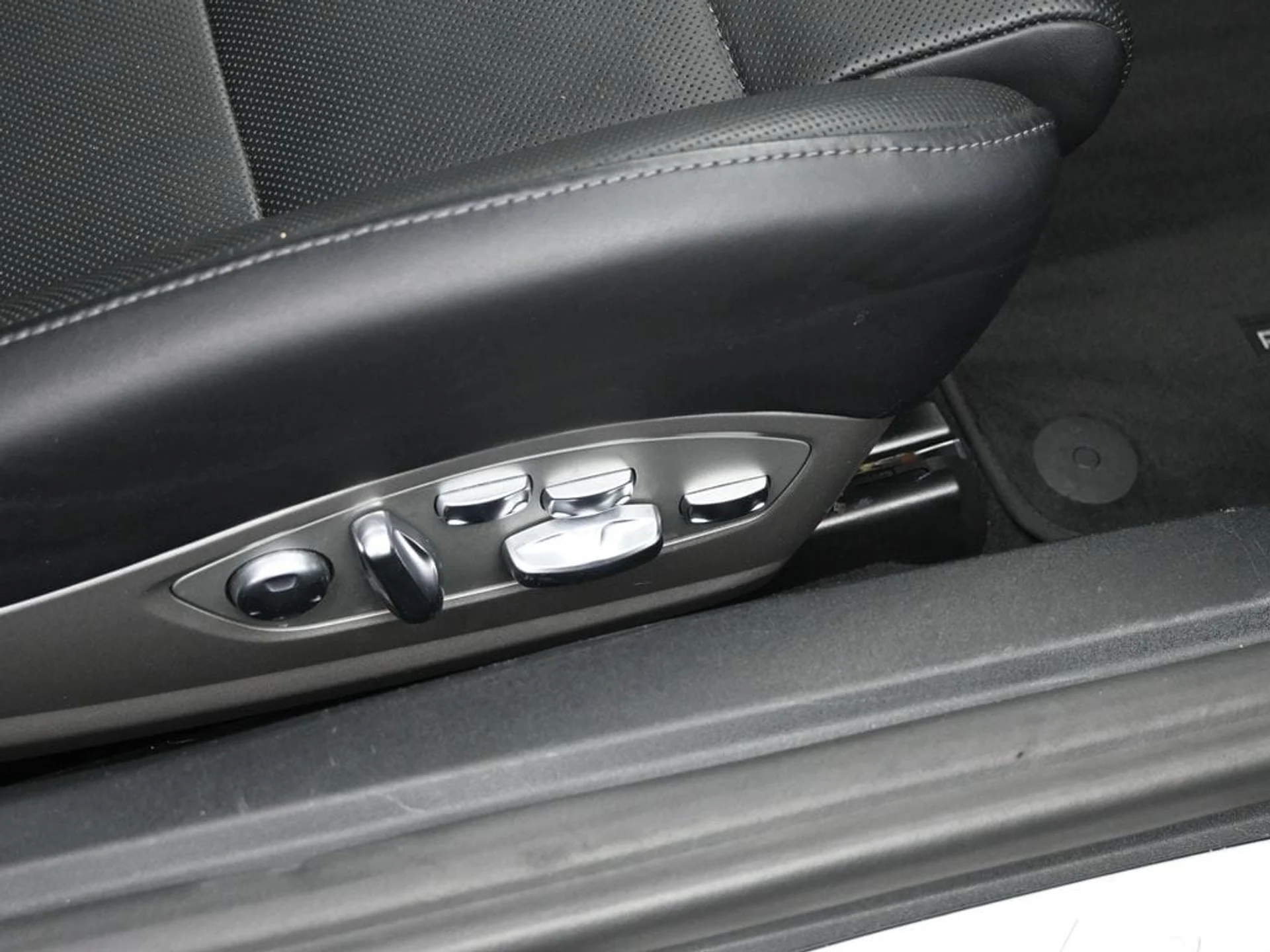 mph010_284078041_9811f9c6c93b5fab09896e94df676401x_7894910c1b