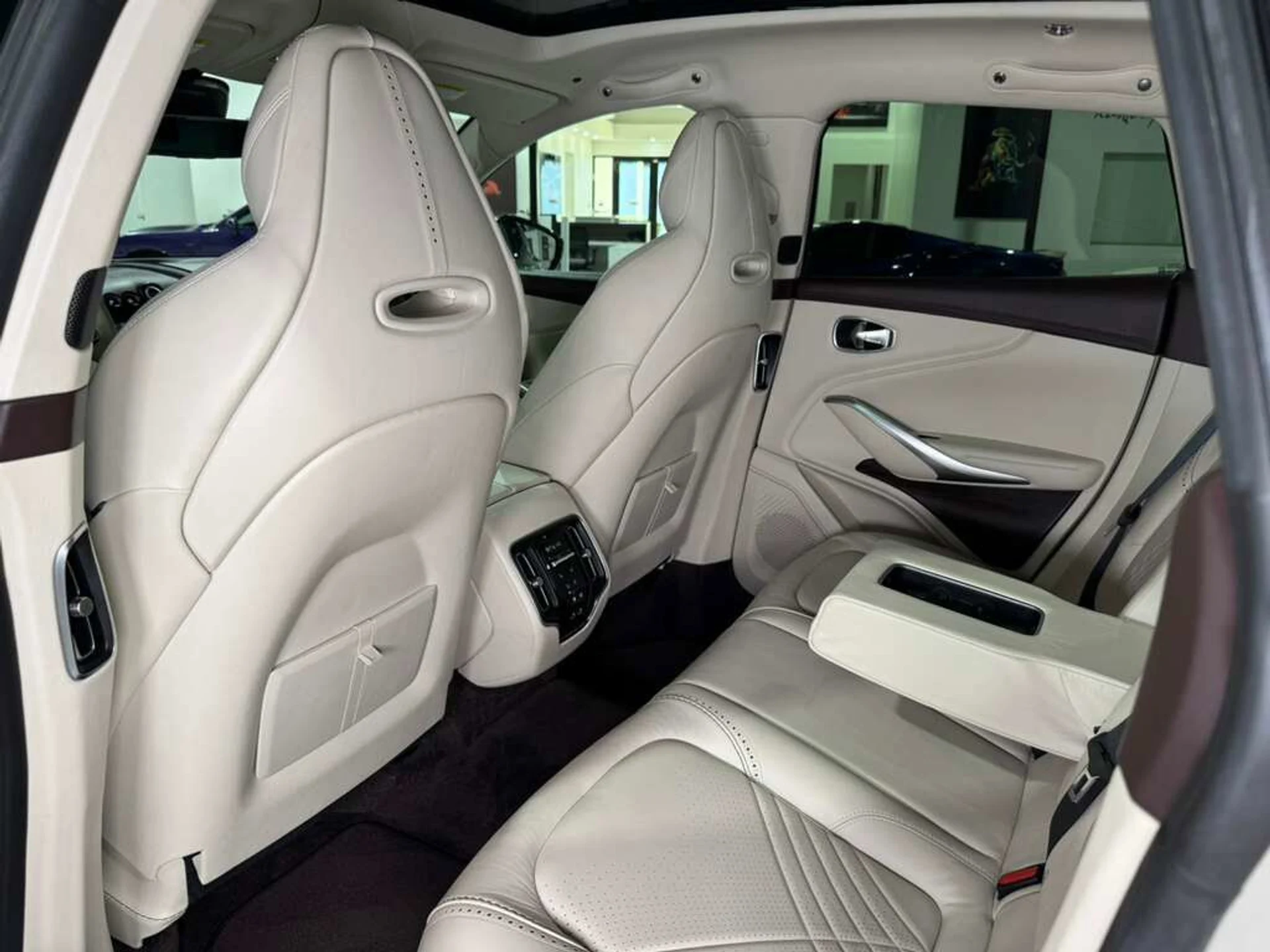 mph010_2849586079_969f3baa12c13368ab99bc080a3ca2dc_8386924e1c