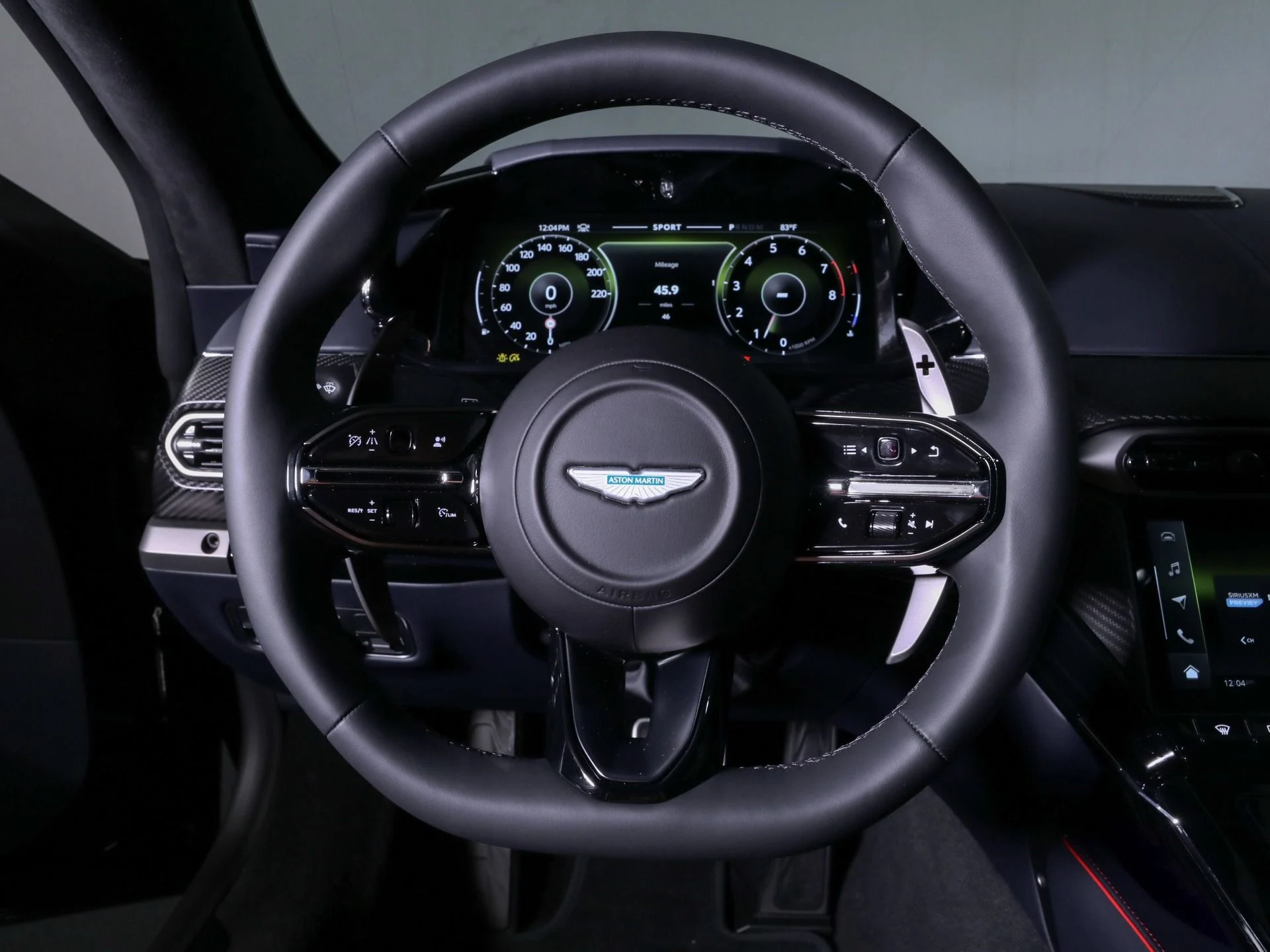 mph010_2871982581_New_2025_Aston_Martin_Vantage_1768457462_9799f46945