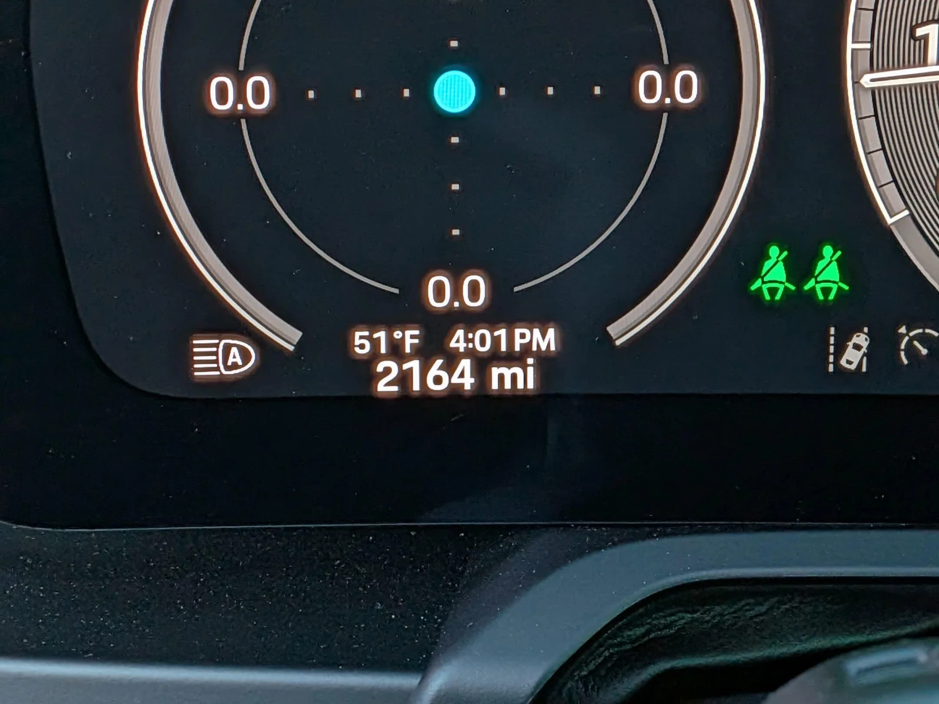 mph010_2878615704_688519dd719f8b48f036d360ba2f7817x_ae72b40fee