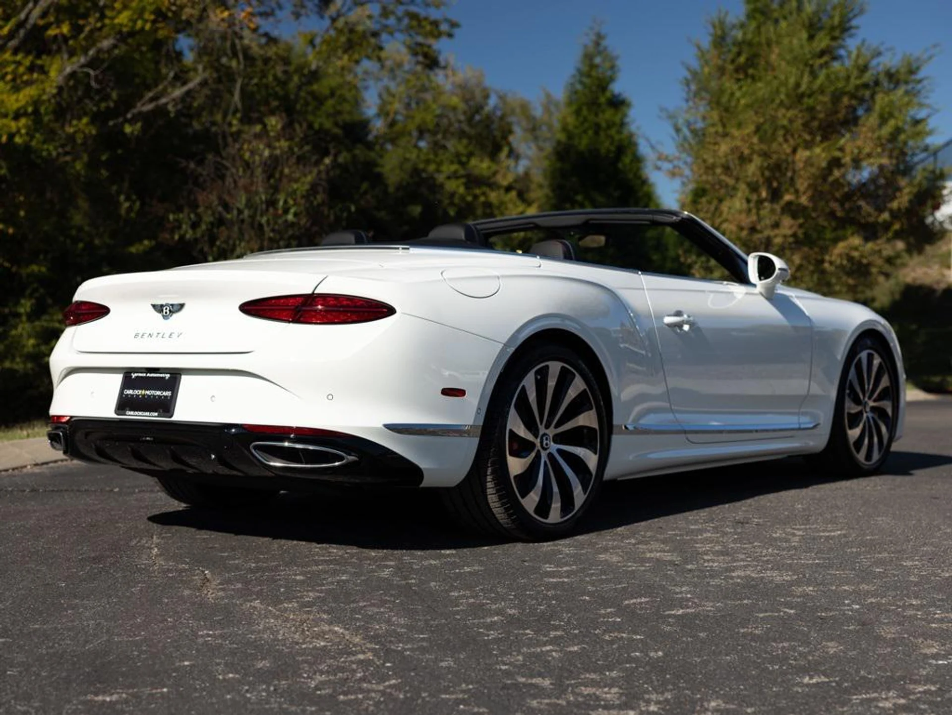 mph010_2879755395_465336698_68f22a58c83056c645fcffa4_5b3e1fb6ce