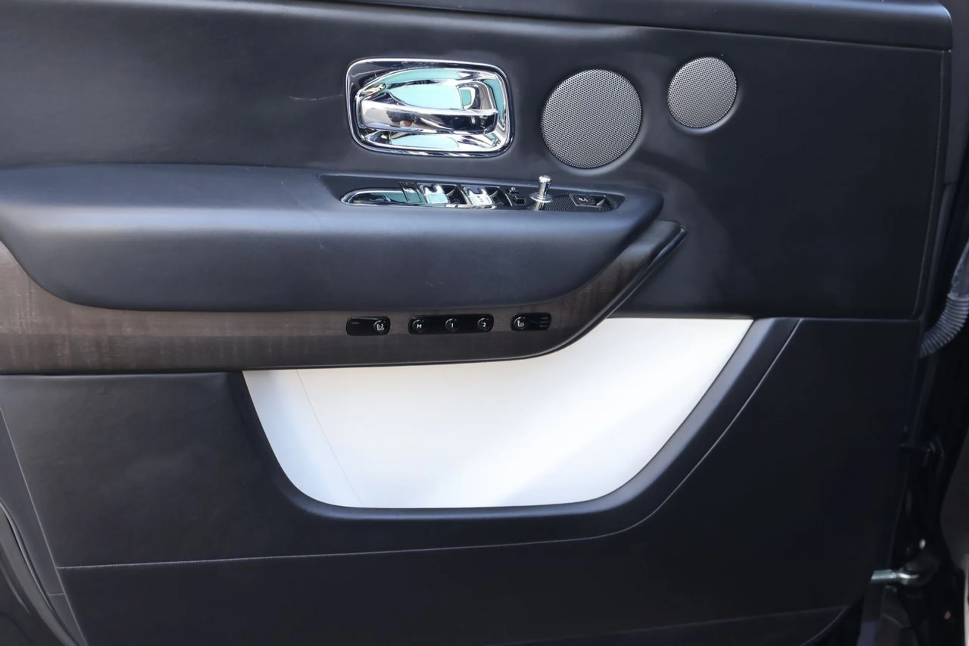 mph010_288910105_11_218642cb2c