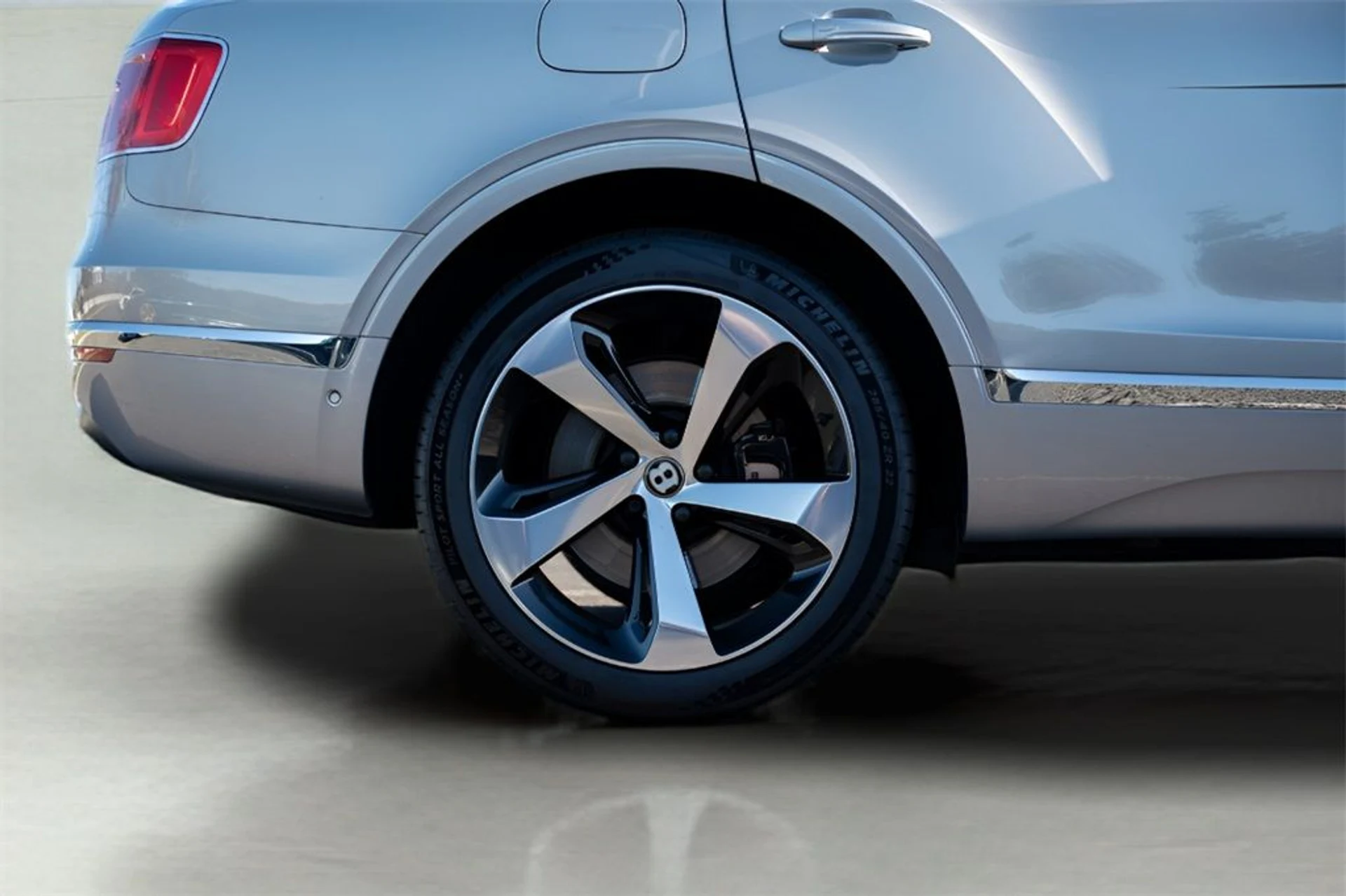 mph010_289259929_image_12_6fe4fe524d