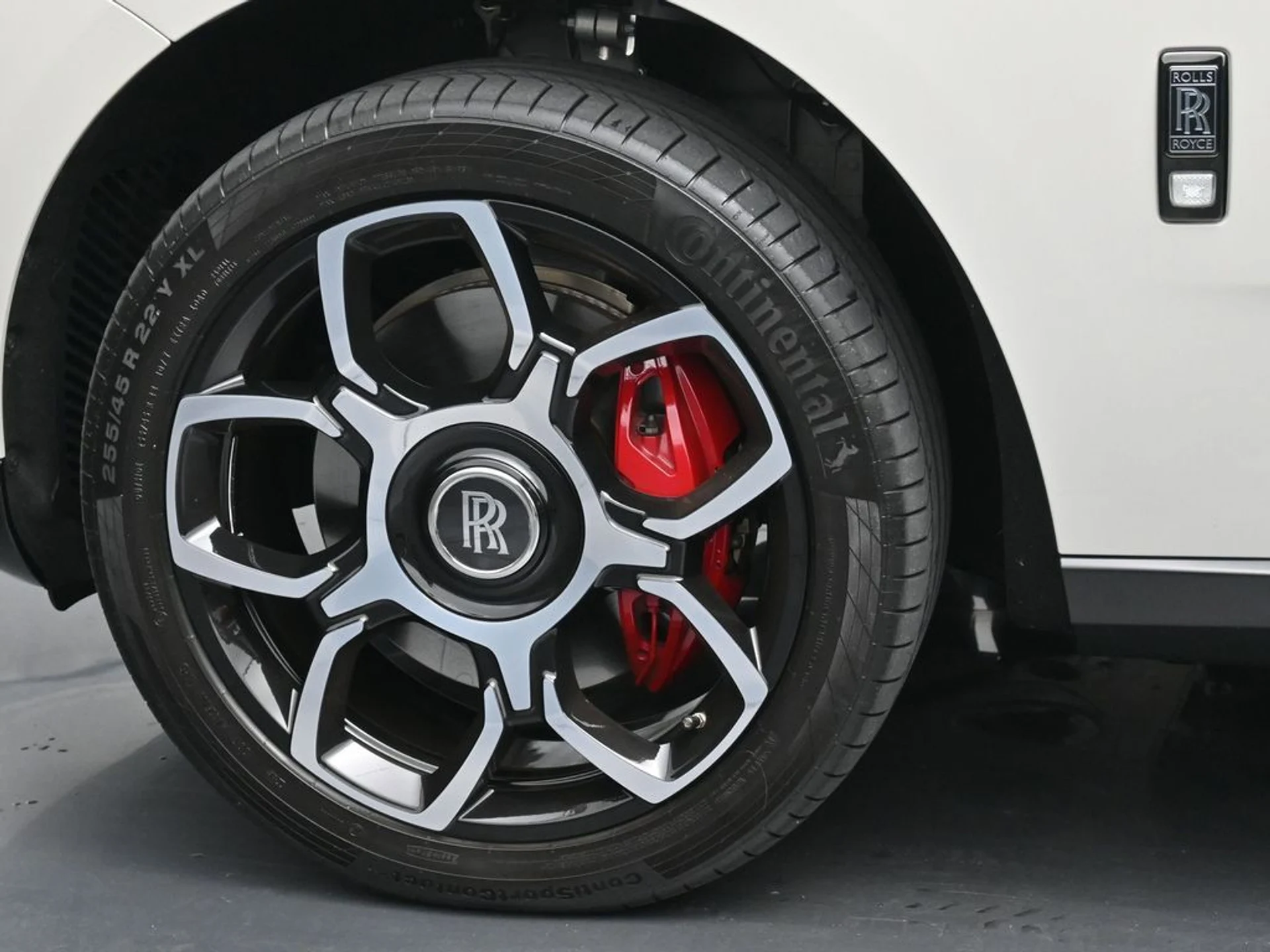 mph010_2895028471_bc76149d263ac4437a9800ef099e5a92x_47adcb27ae