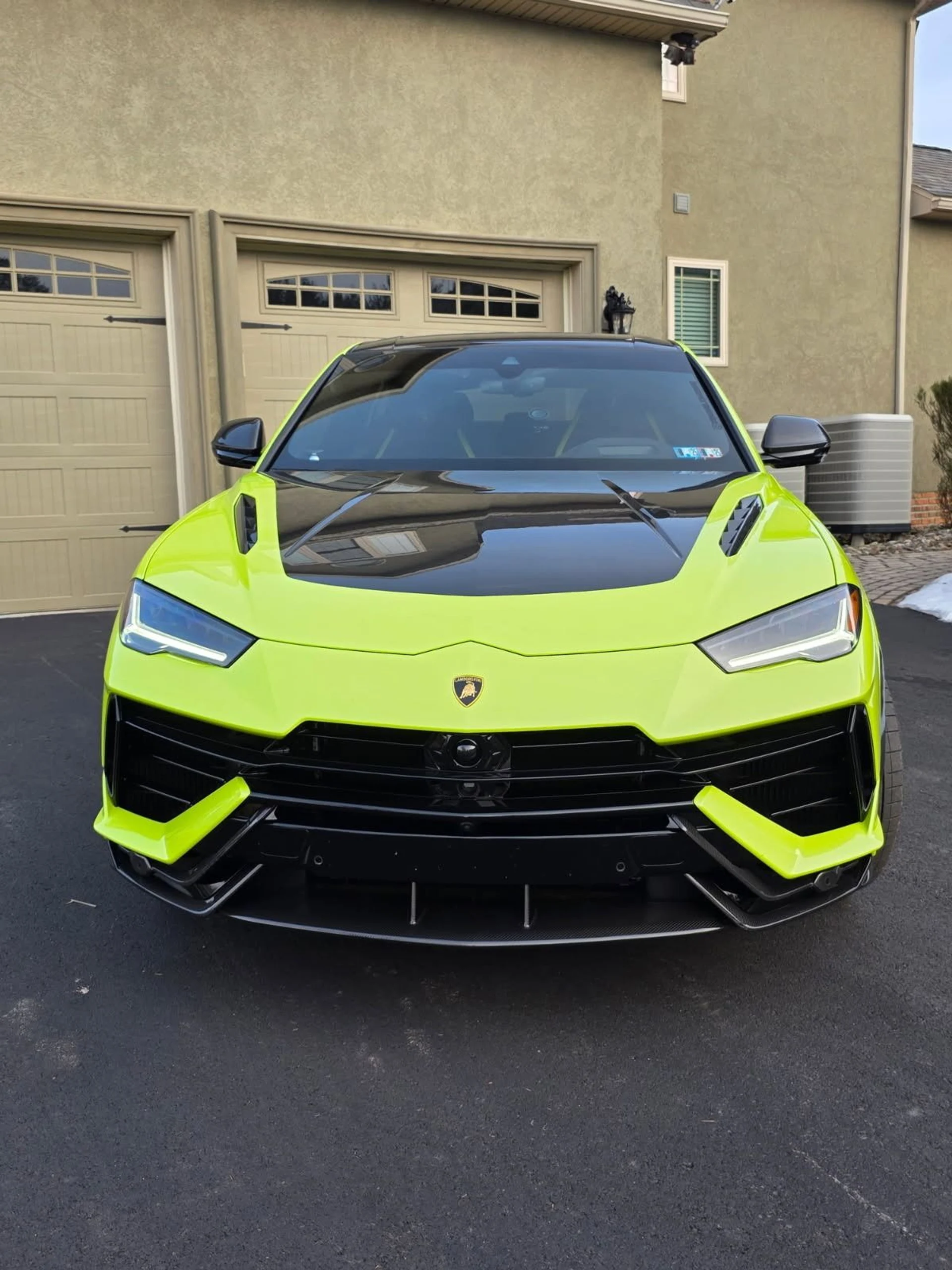 mph010_2896224998_Used_2024_Lamborghini_Urus_Performante_1753737999_833e814cda