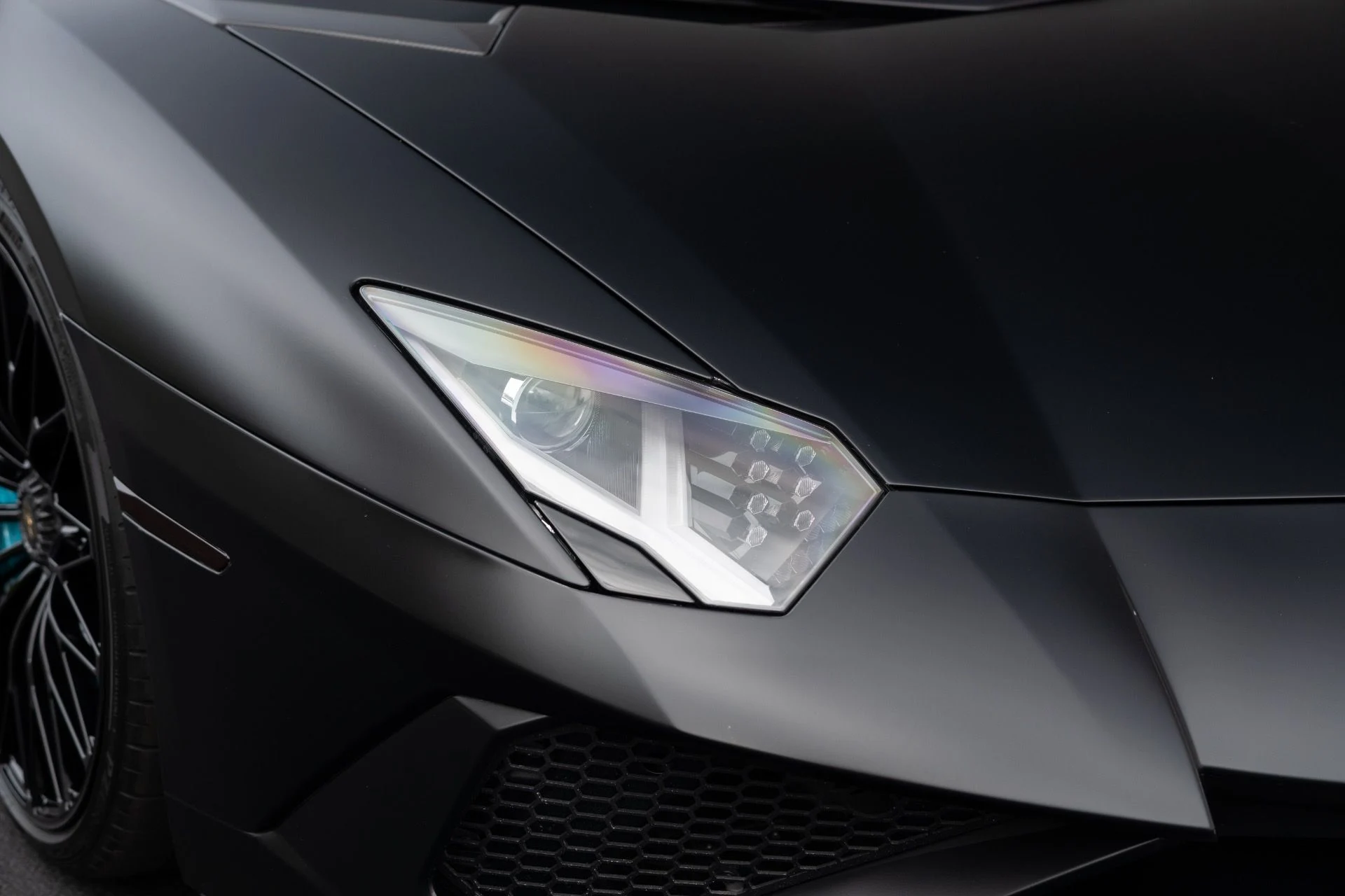 mph010_2903877450_Used_2016_Lamborghini_Aventador_LP_750_4_SV_1768280004_4f264f3179