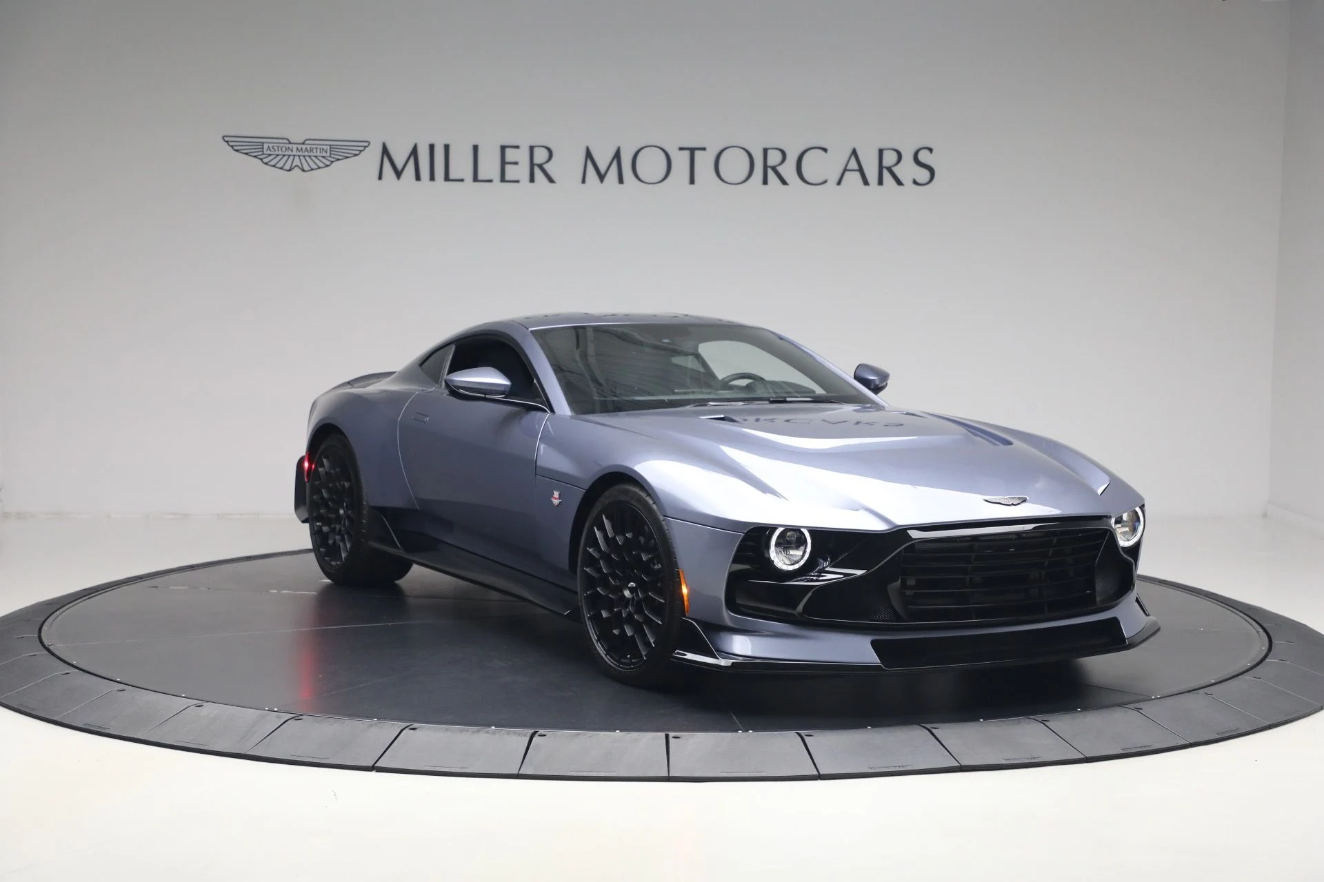 mph010_2905955511_Used_2024_Aston_Martin_Valour_1785599767_0f4c852e67