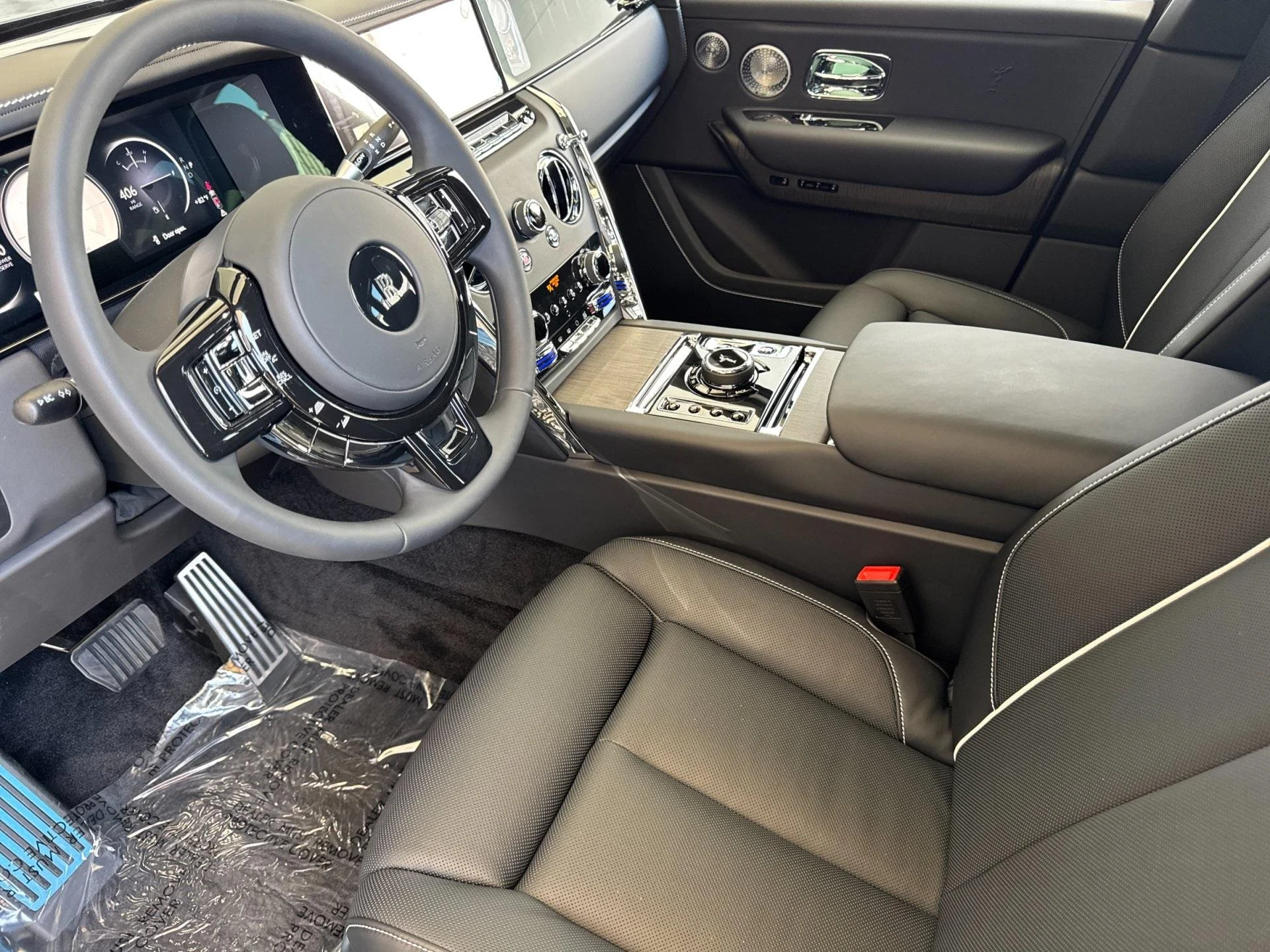 mph010_2906324487_New_2025_Rolls_Royce_Cullinan_Demonstrator_1754468372_d49c171ed2