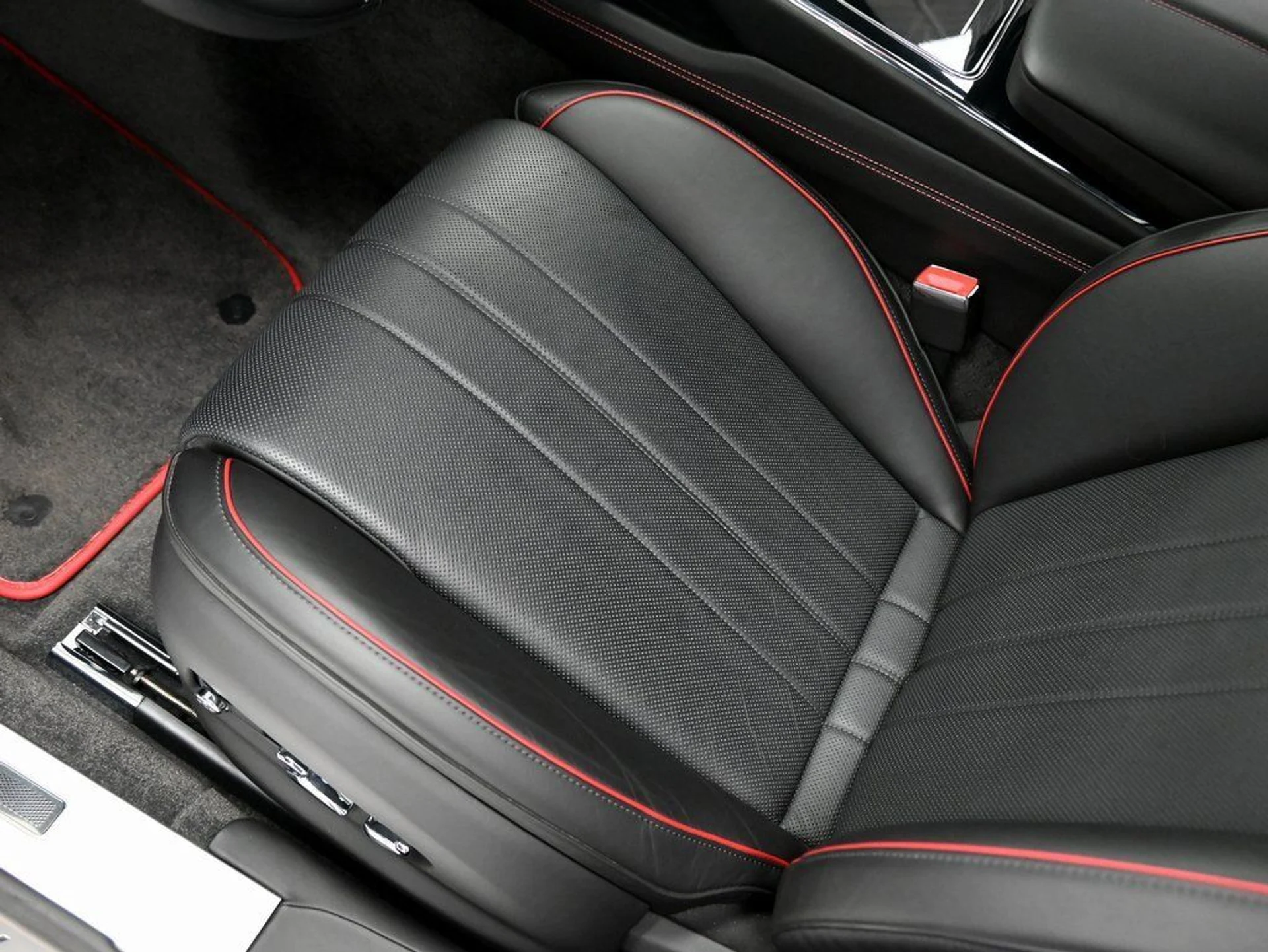 mph010_2909788701_dc796f3906c74ec681cb7a20b88e9040_f5beafaf30