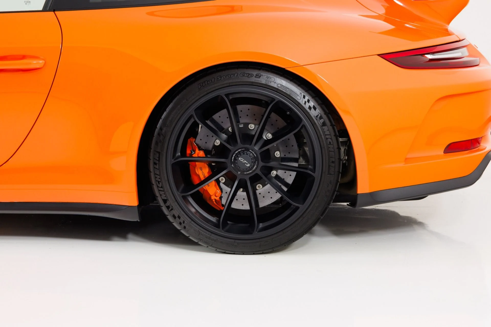 mph010_2911356465_Used_2018_Porsche_911_GT_3_1785880174_18dc15ac7f