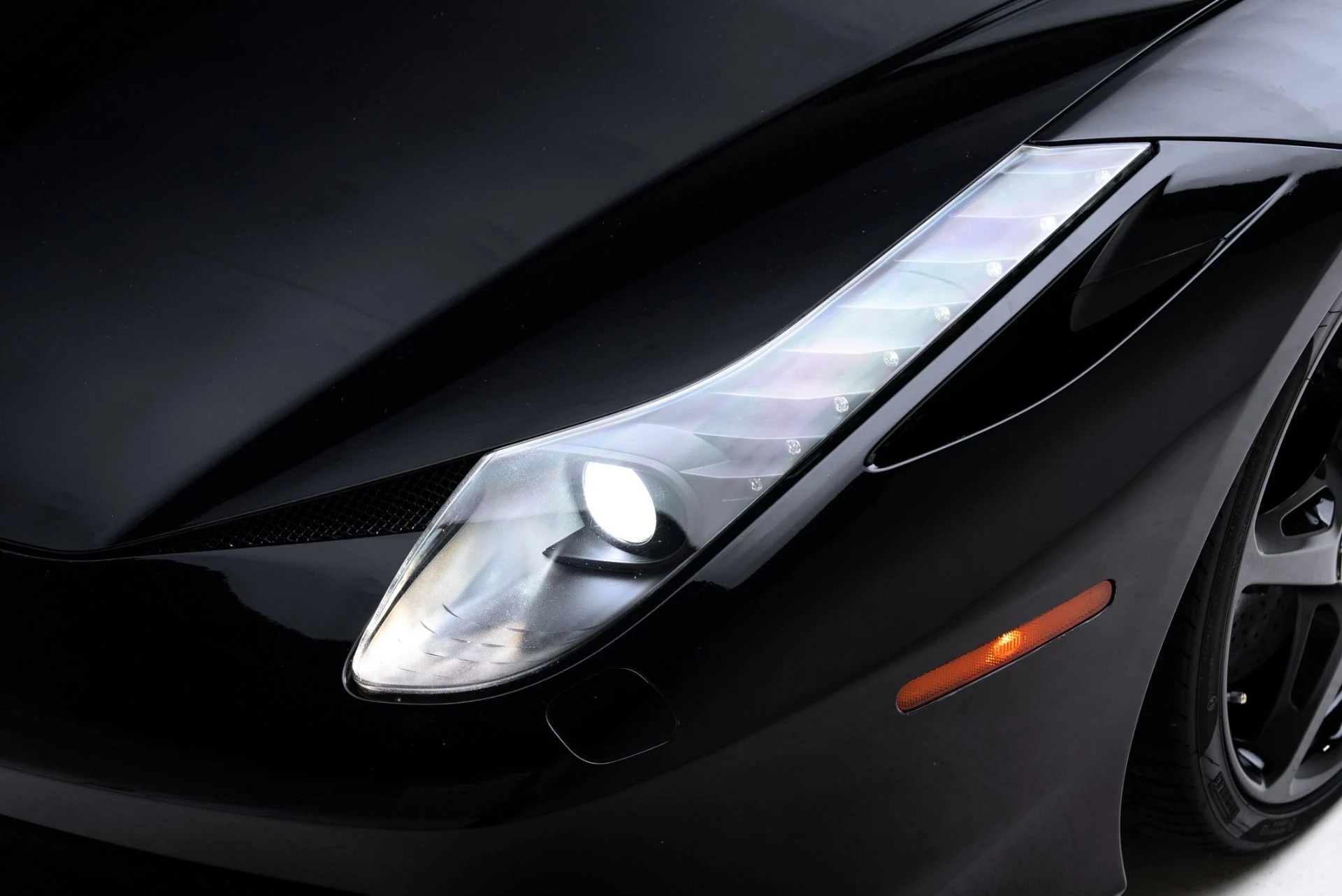 mph010_292133648_Used_2010_Ferrari_458_Italia_1775250698_a57afb82d0