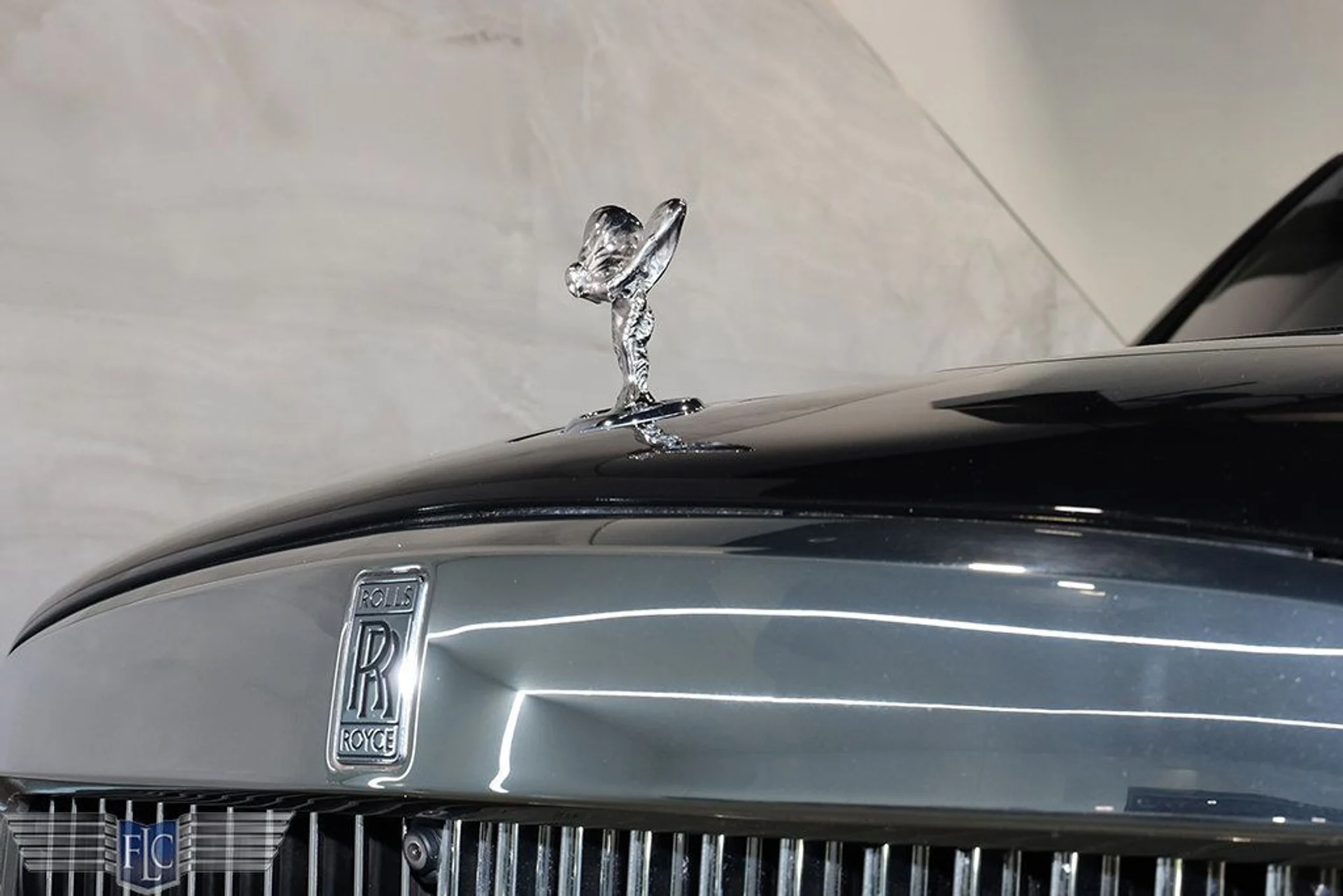 mph010_2924911569_used_2019_rolls_royce_cullinan_sportutility_9689_22937203_11_1024_89f63543d4