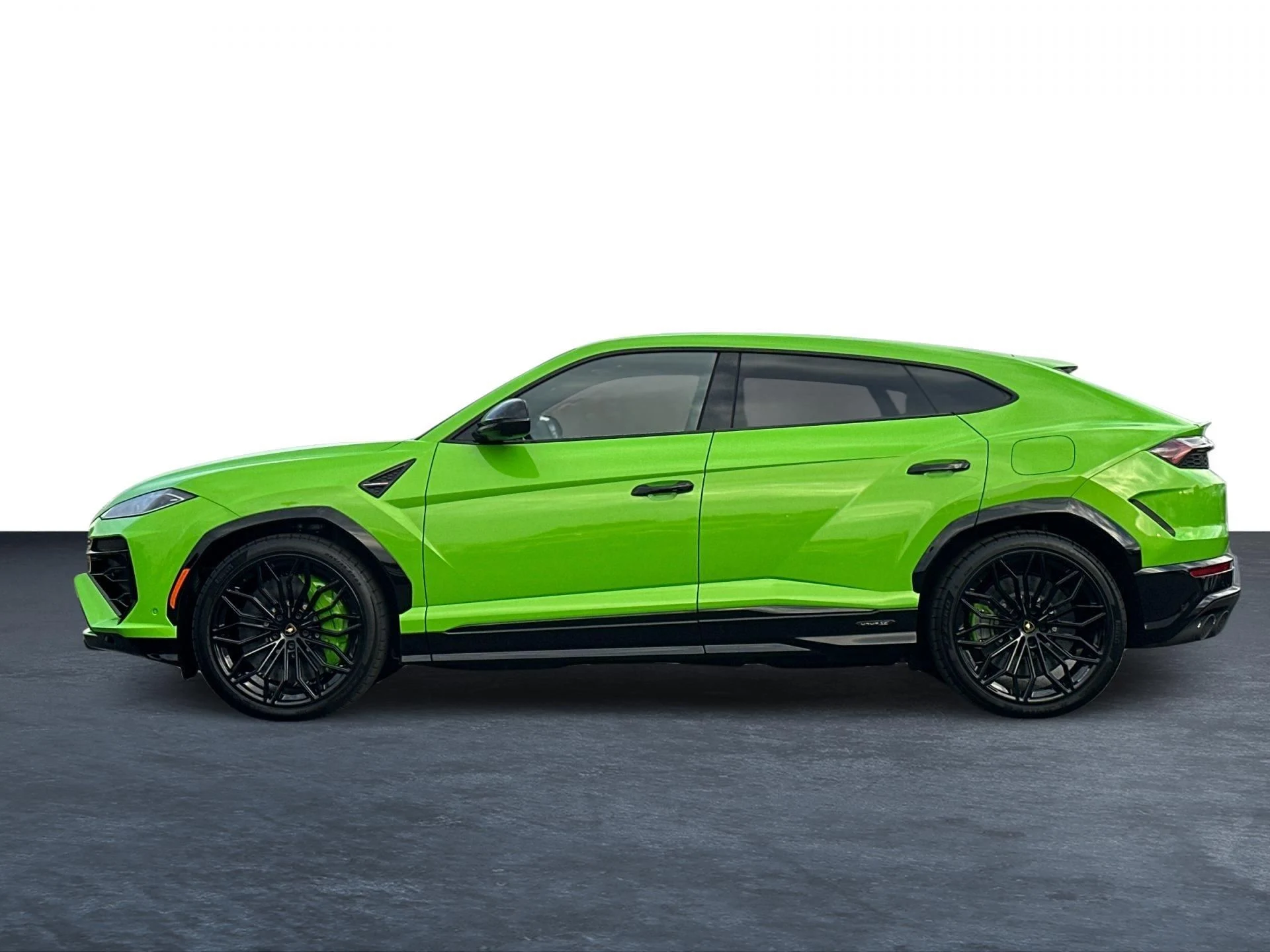 mph010_2925845811_New_2025_Lamborghini_Urus_SE_1762960326_592e95d9aa