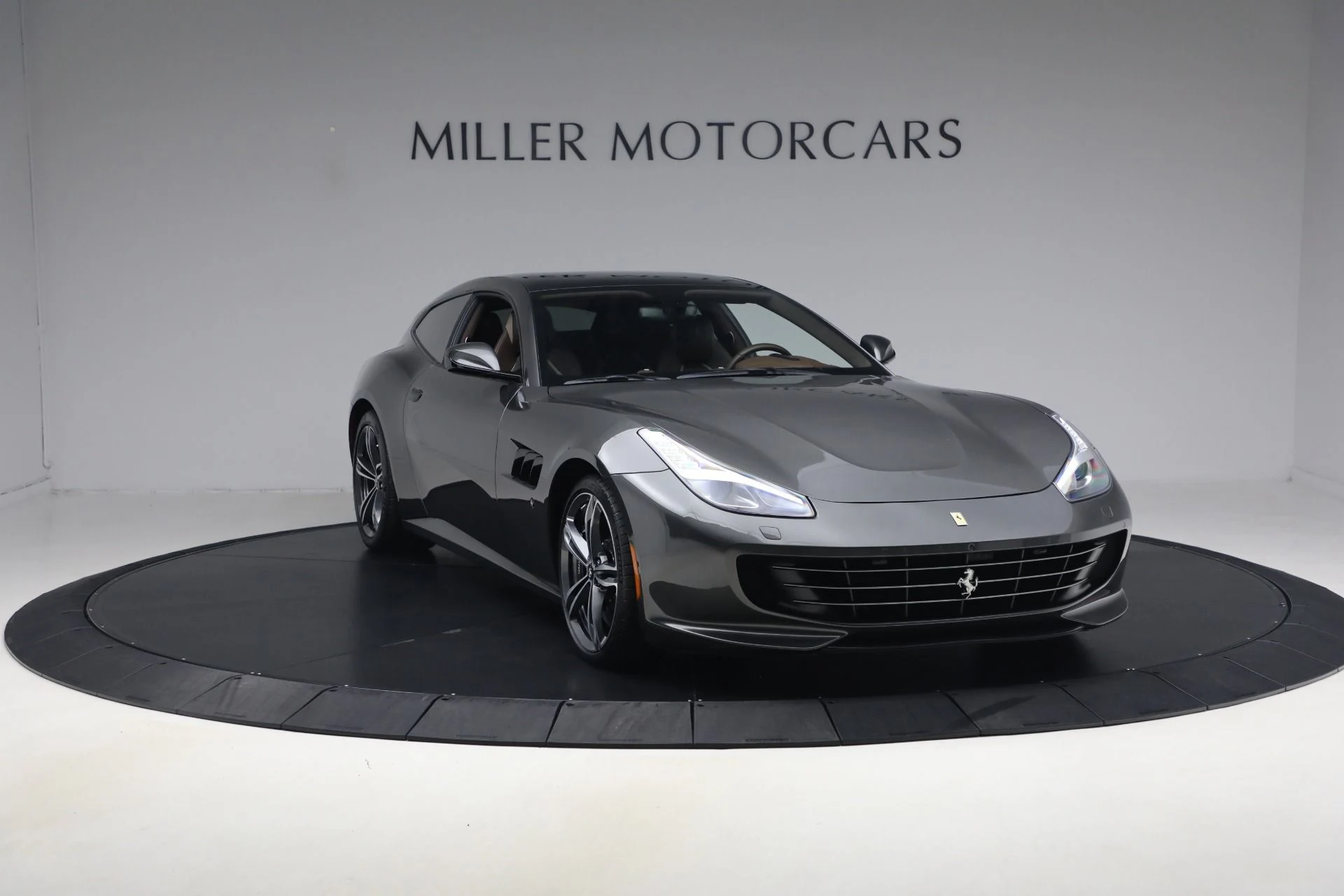 mph010_2929910756_Used_2019_Ferrari_GTC_4_Lusso_1790777067_7a7f107ca2