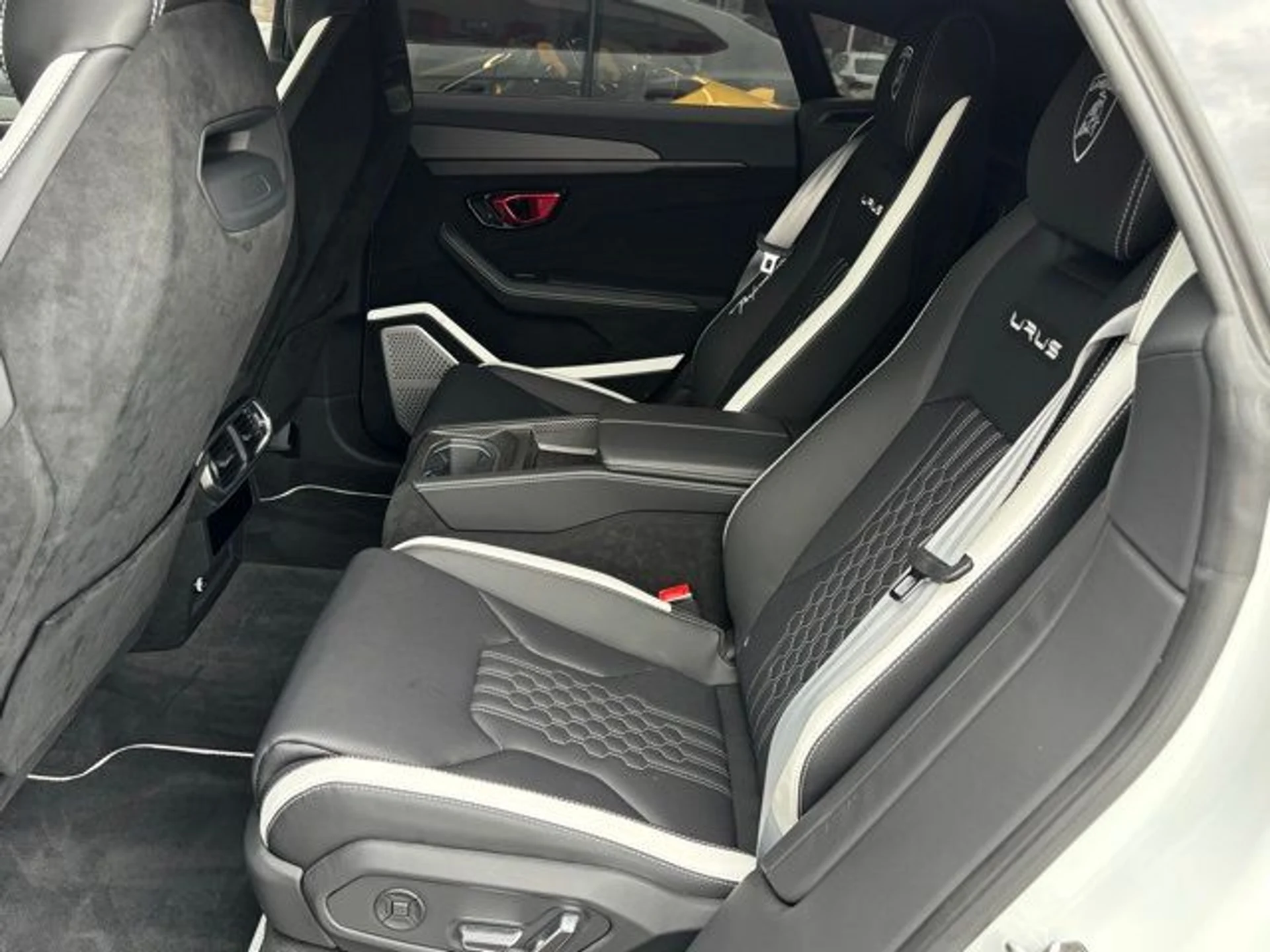 mph010_2931765216_b3c286bdc90839db5a3506414e015ad2_66238d4b49