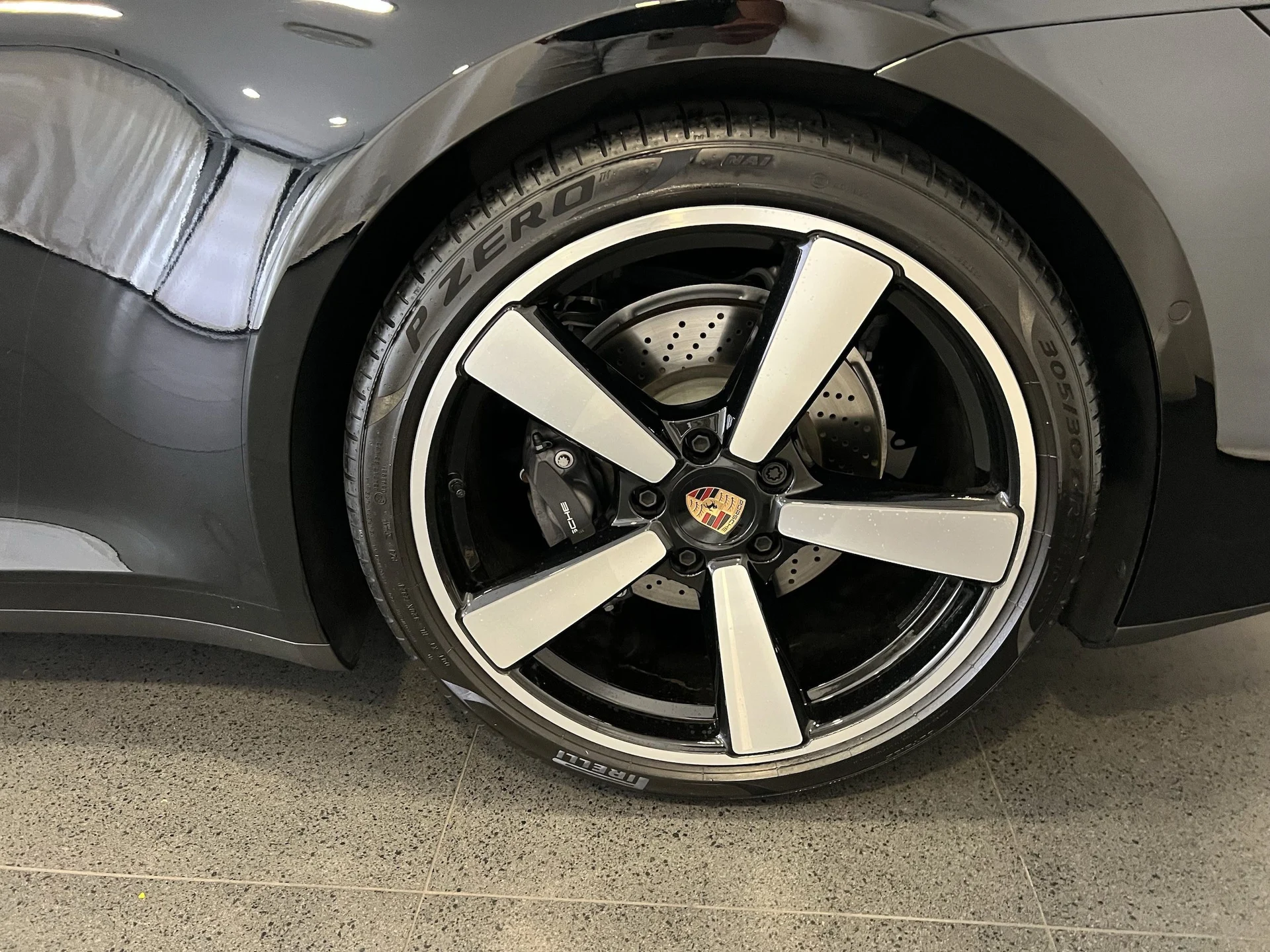 mph010_2932352914_82d58cb7c05f0250cf365f04287553a9x_0094f6c474