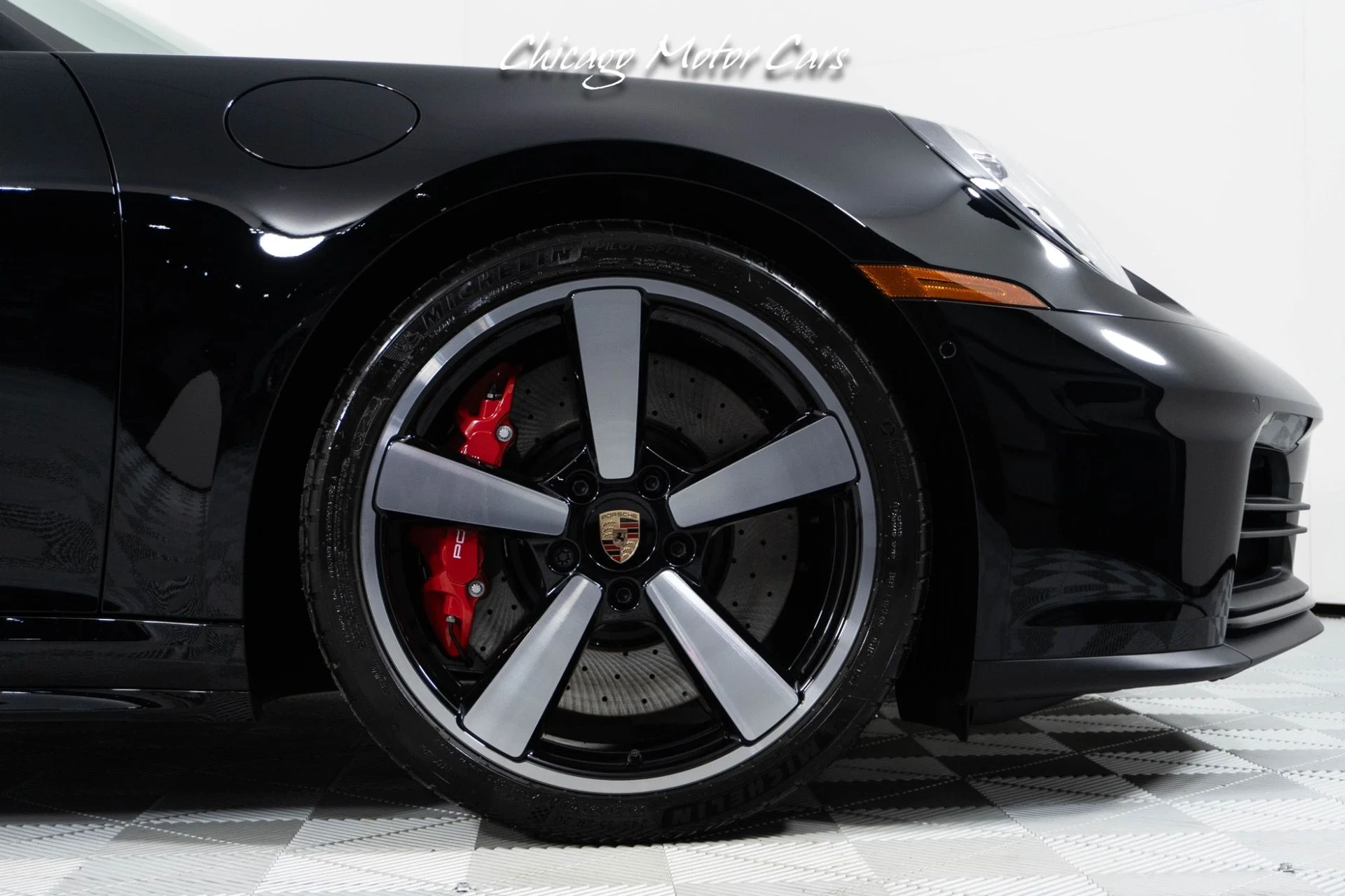 mph010_2938558986_13069_p11_l_0a94163854