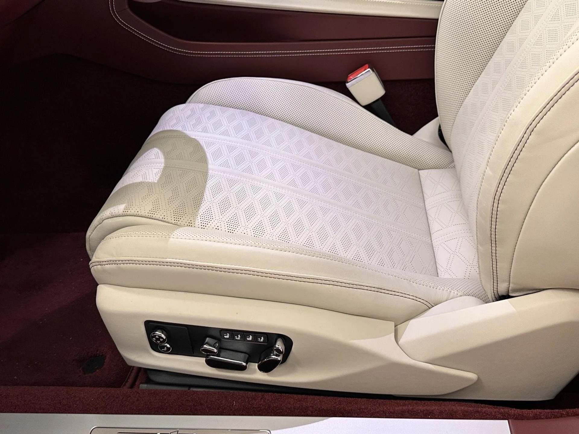 mph010_2939788282_17f2f37ce1e3650ac9649b5fa891a616_64c08c3d60