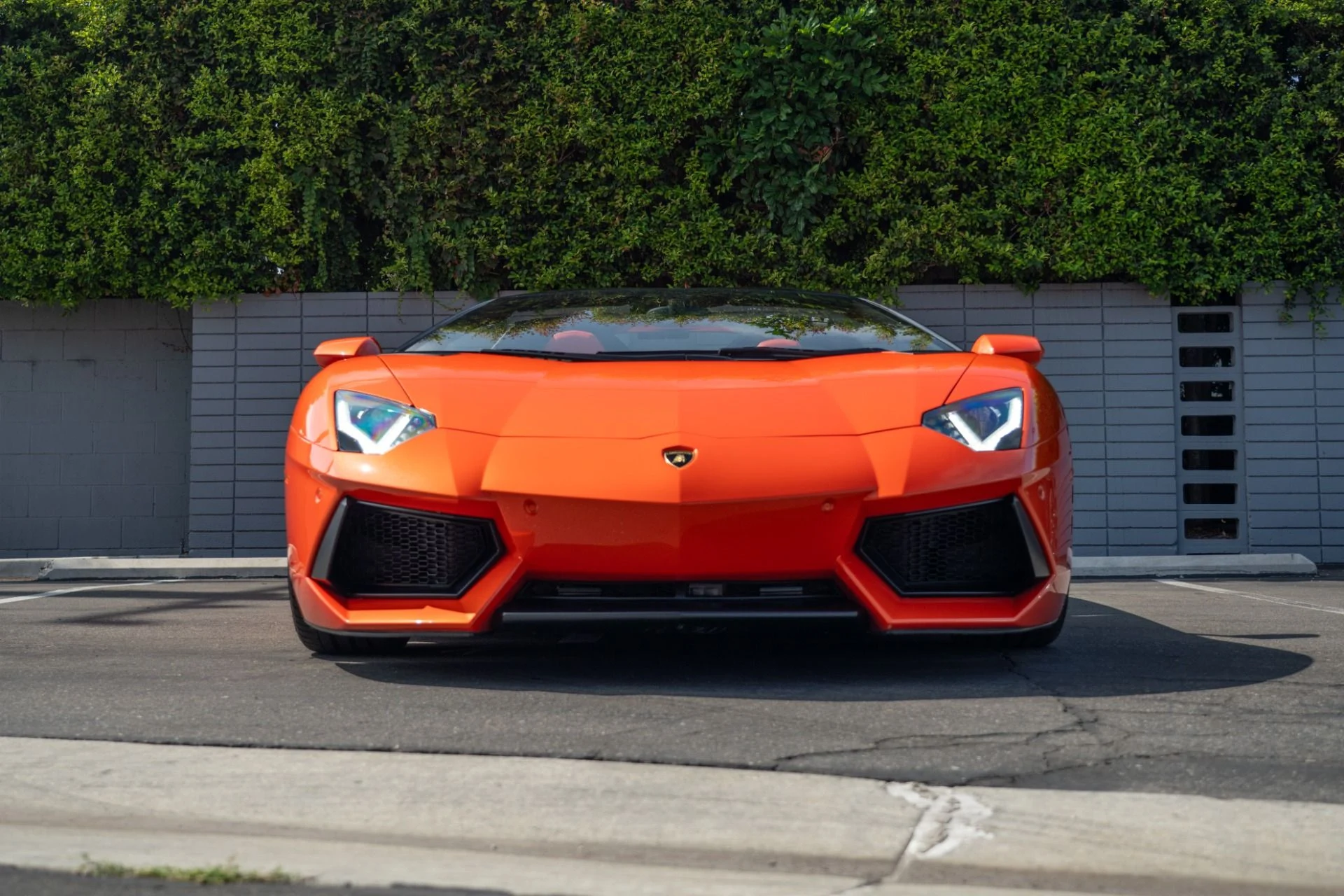 mph010_2942805213_Used_2014_Lamborghini_Aventador_LP_700_4_1759878623_d3d248ea4f