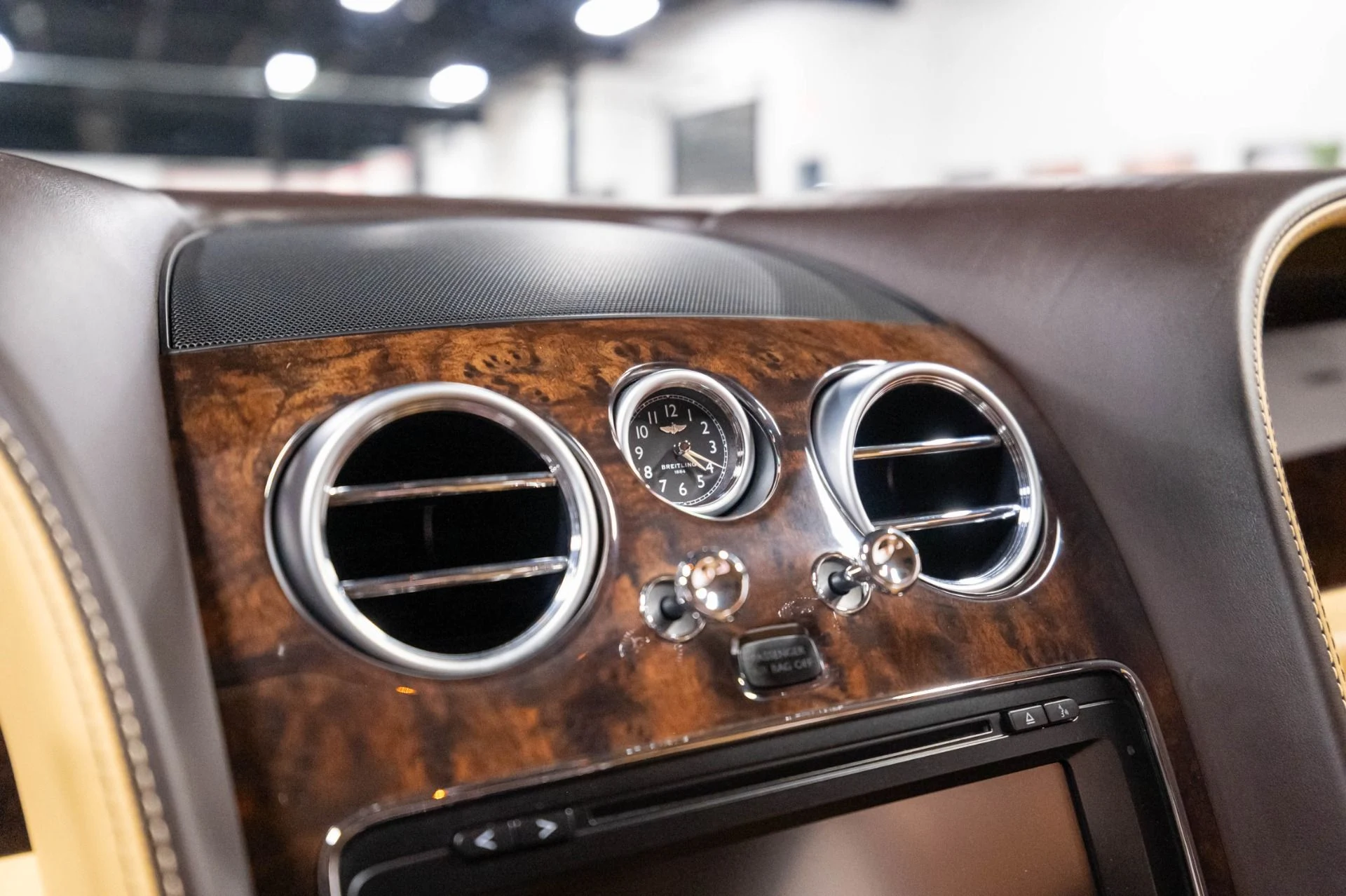 mph010_2943982301_Used_2015_Bentley_Continental_GT_Base_1789579942_288349b913
