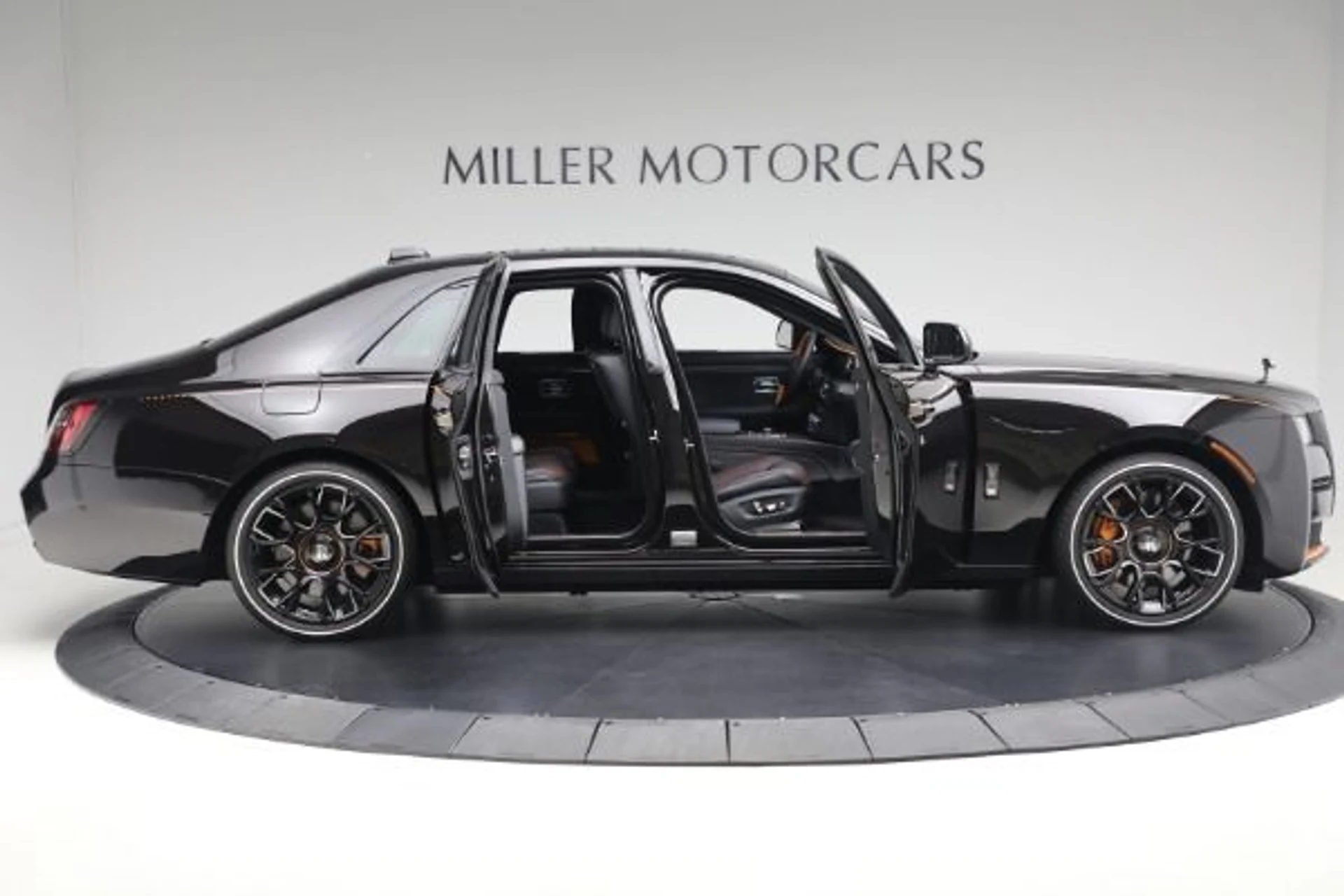mph010_2950931338_Used_2024_Rolls_Royce_Black_Badge_Ghost_Ekleipsis_Collection_7d01cf4975