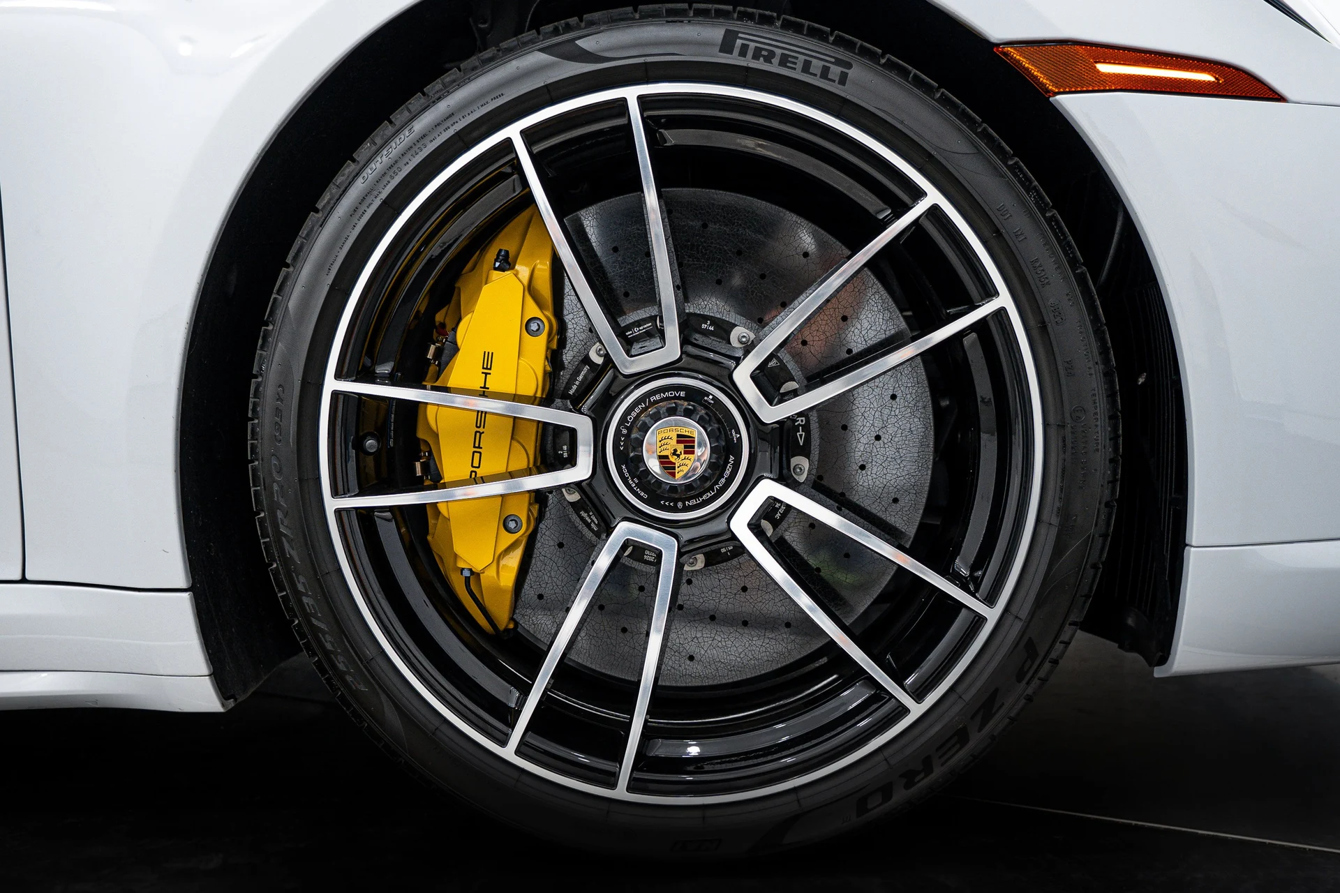 mph010_2954013731_a4064f0605269adbc5ceb7fafeda88bb_9932675e02